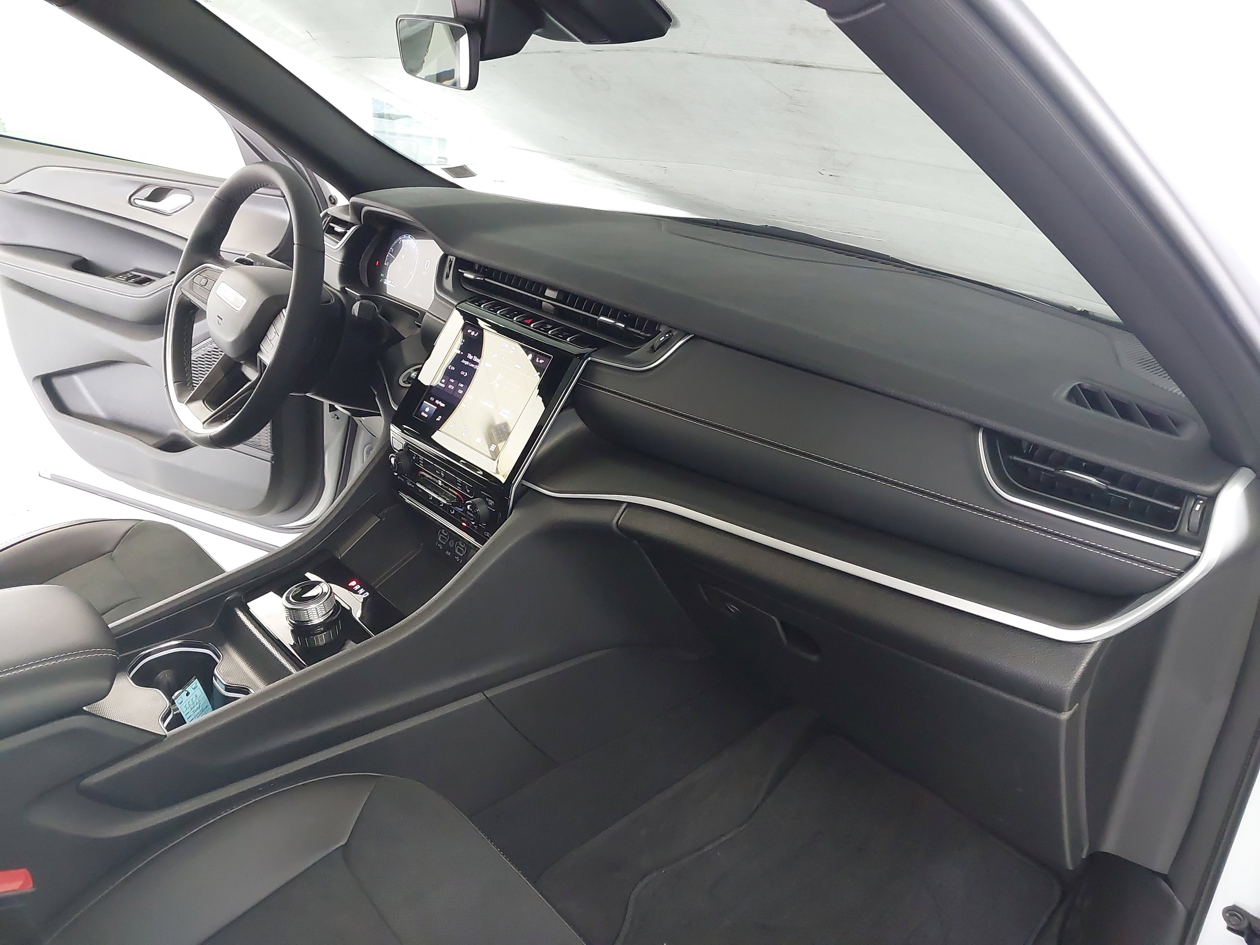 2025 Jeep Grand Cherokee L Altitude X 4x4