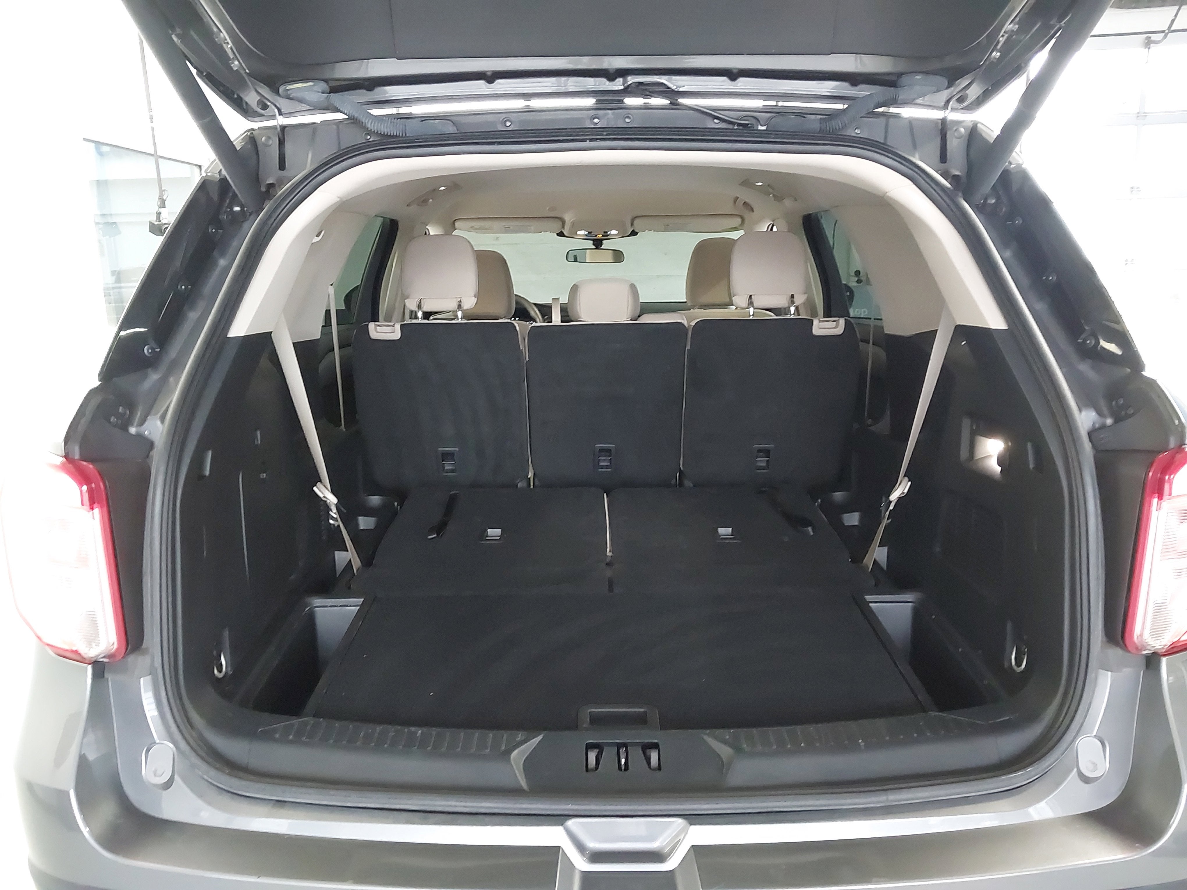 2023 Ford Explorer Base