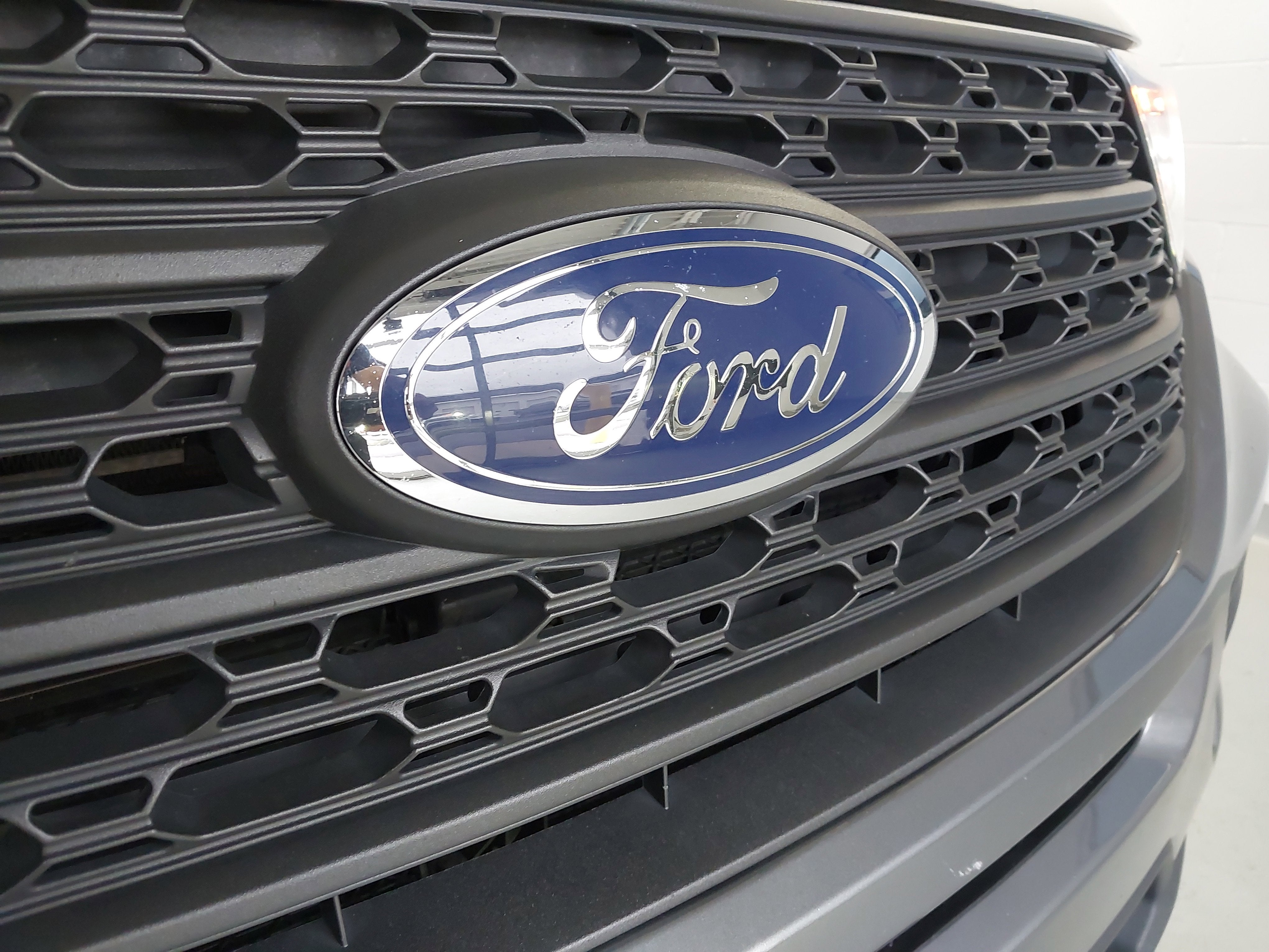 2023 Ford Explorer Base