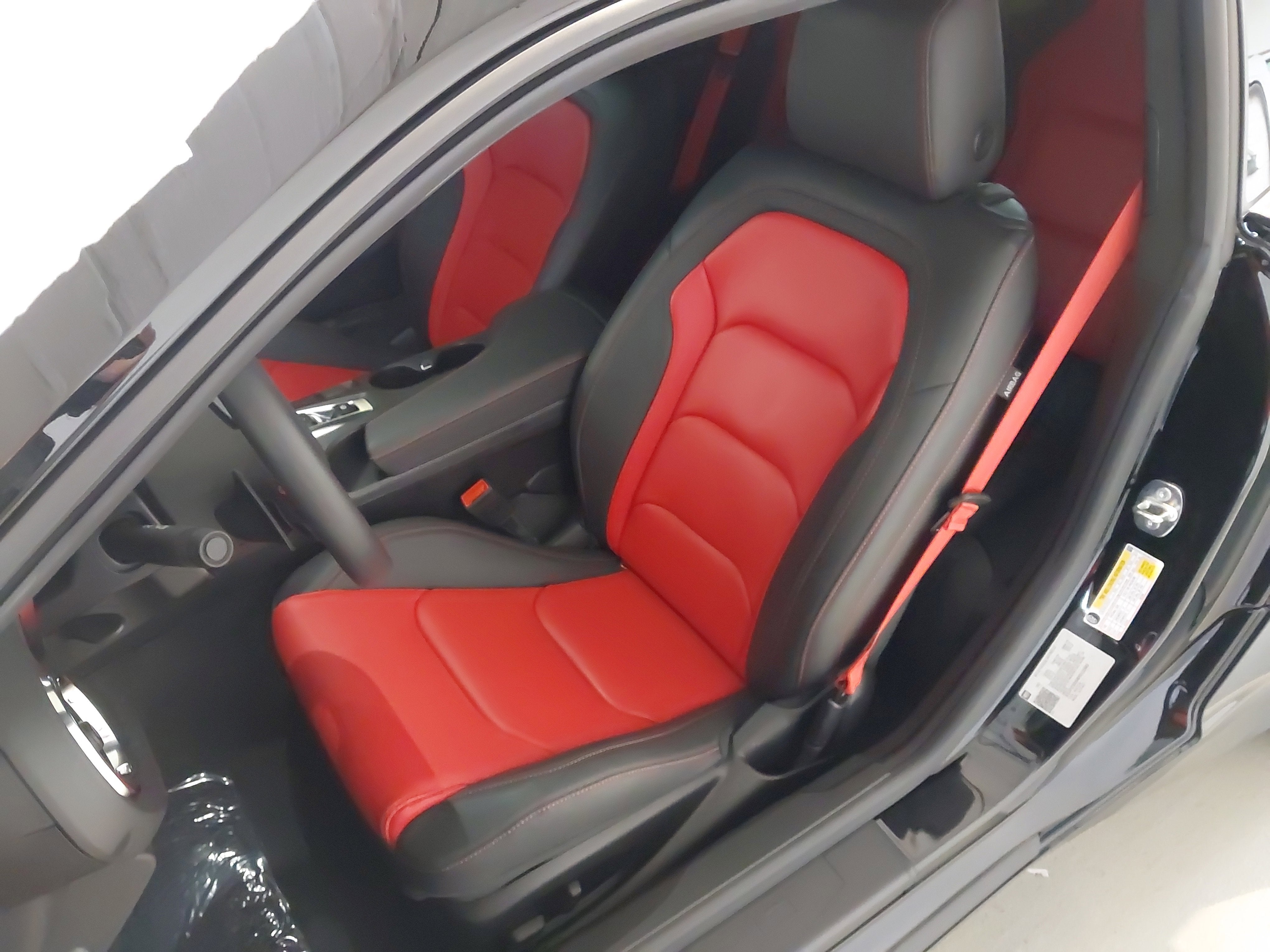 2024 Chevrolet Camaro 2LT