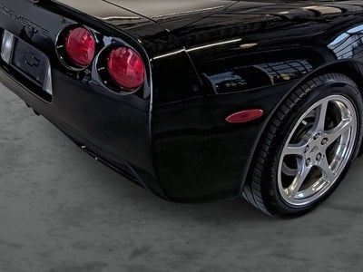 2003 Chevrolet Corvette Base