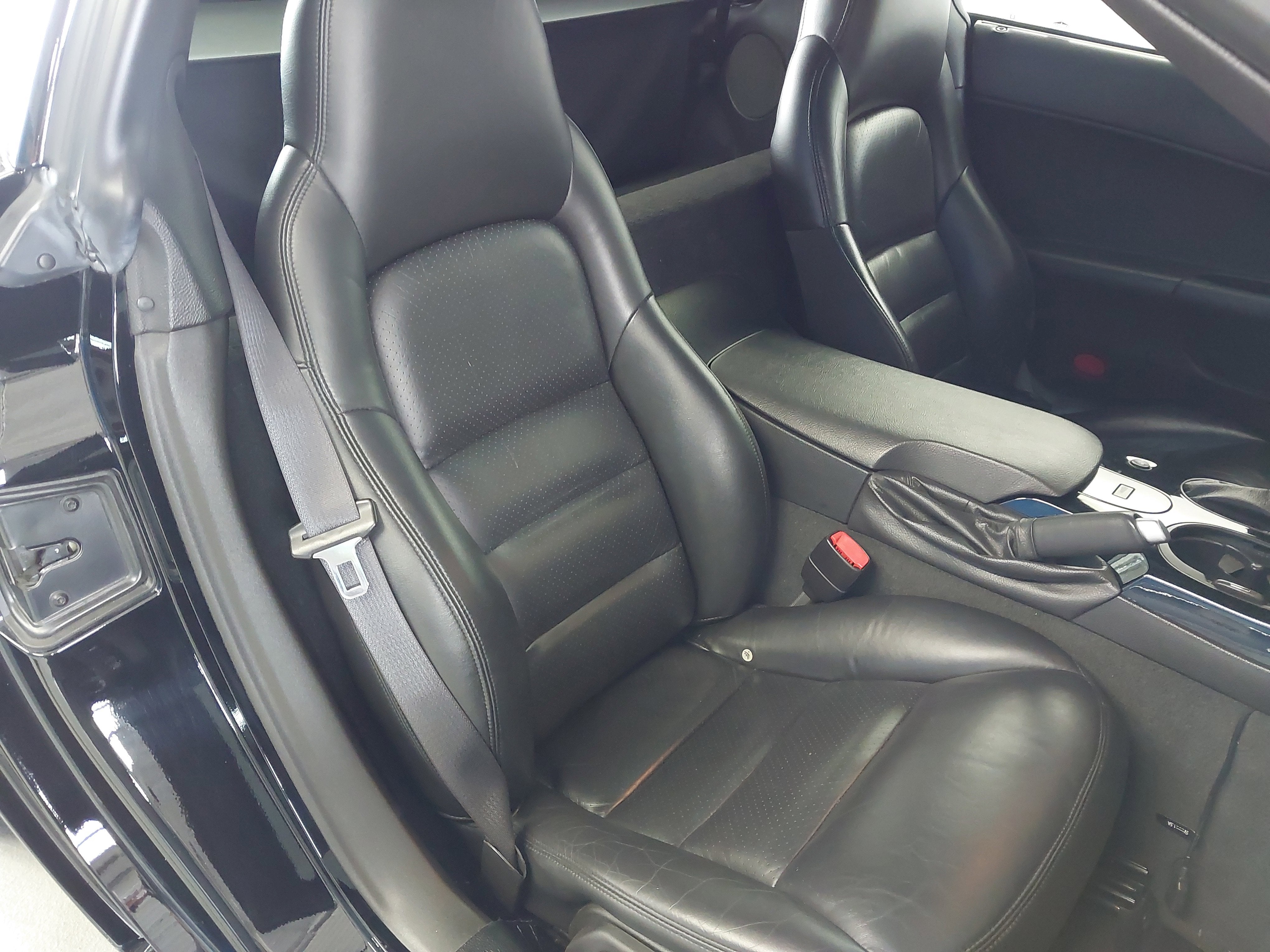 2005 Chevrolet Corvette Base