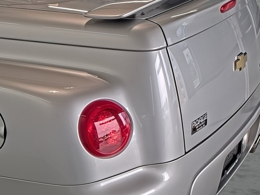 2004 Chevrolet SSR LS