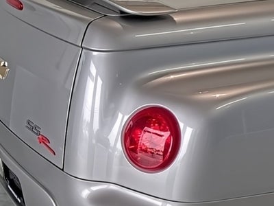 2004 Chevrolet SSR LS