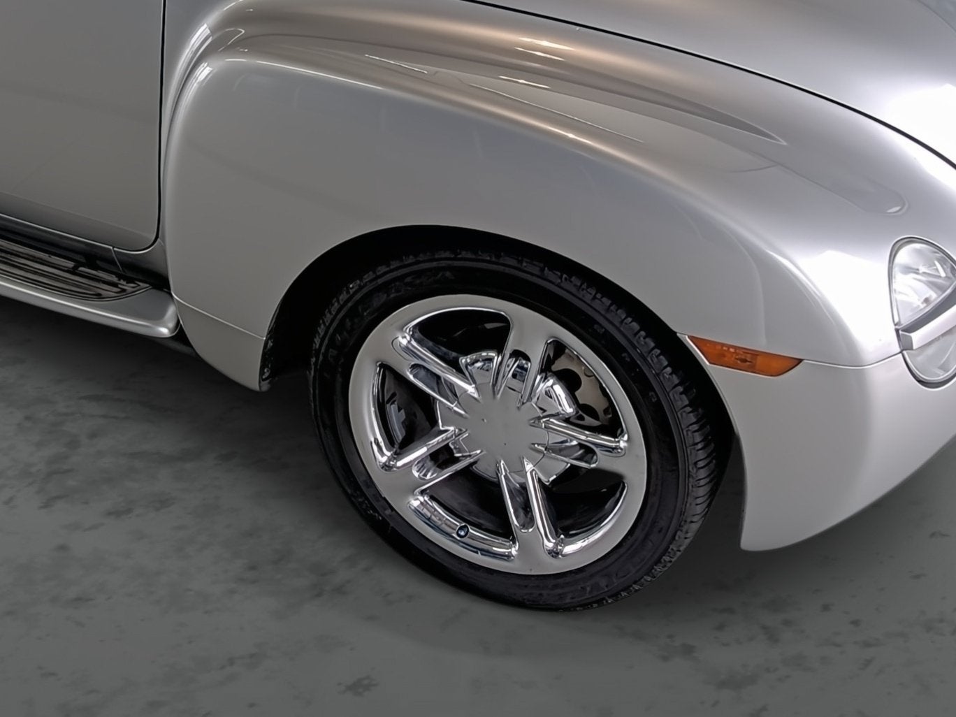 2004 Chevrolet SSR LS