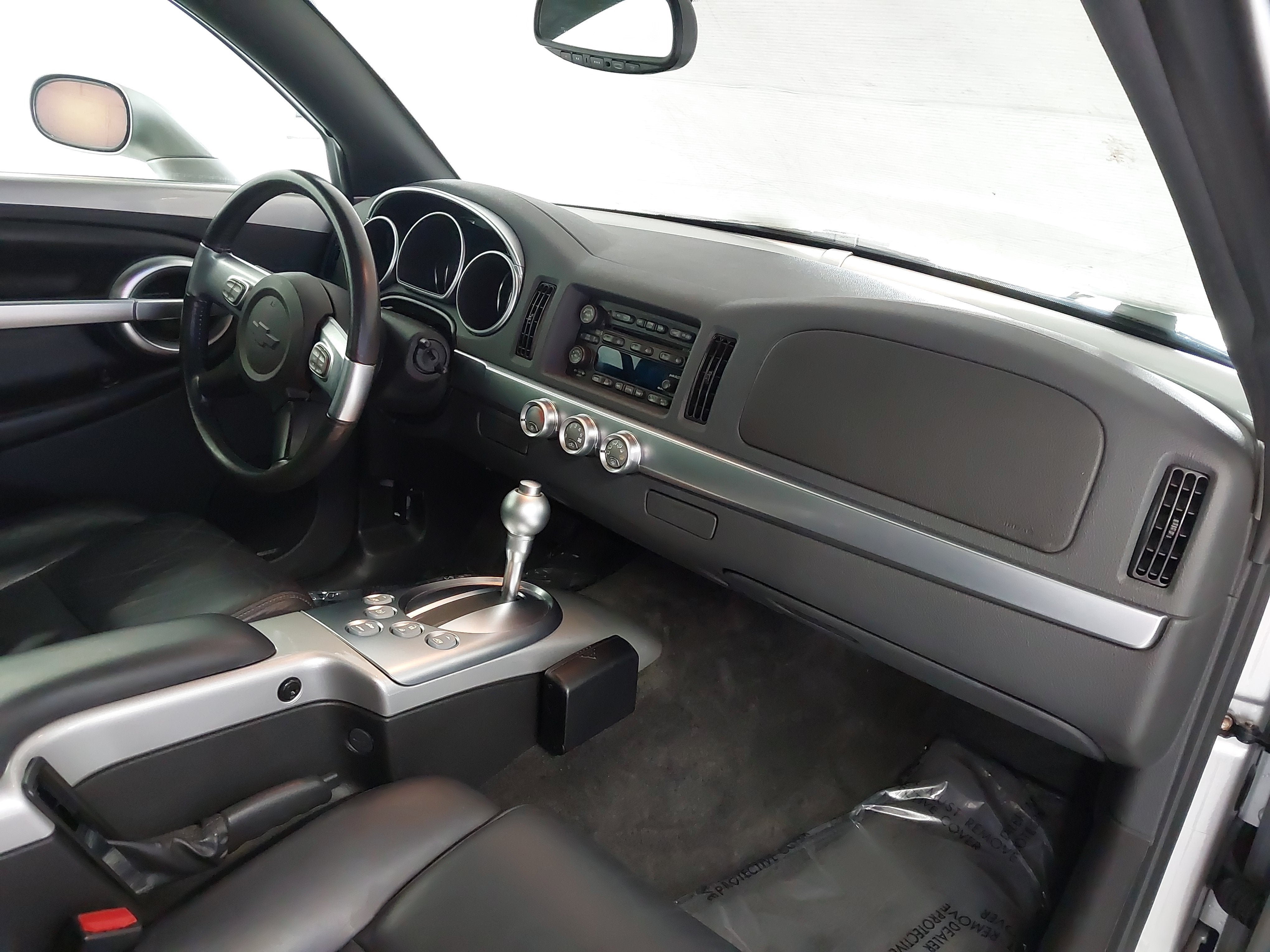 2004 Chevrolet SSR LS