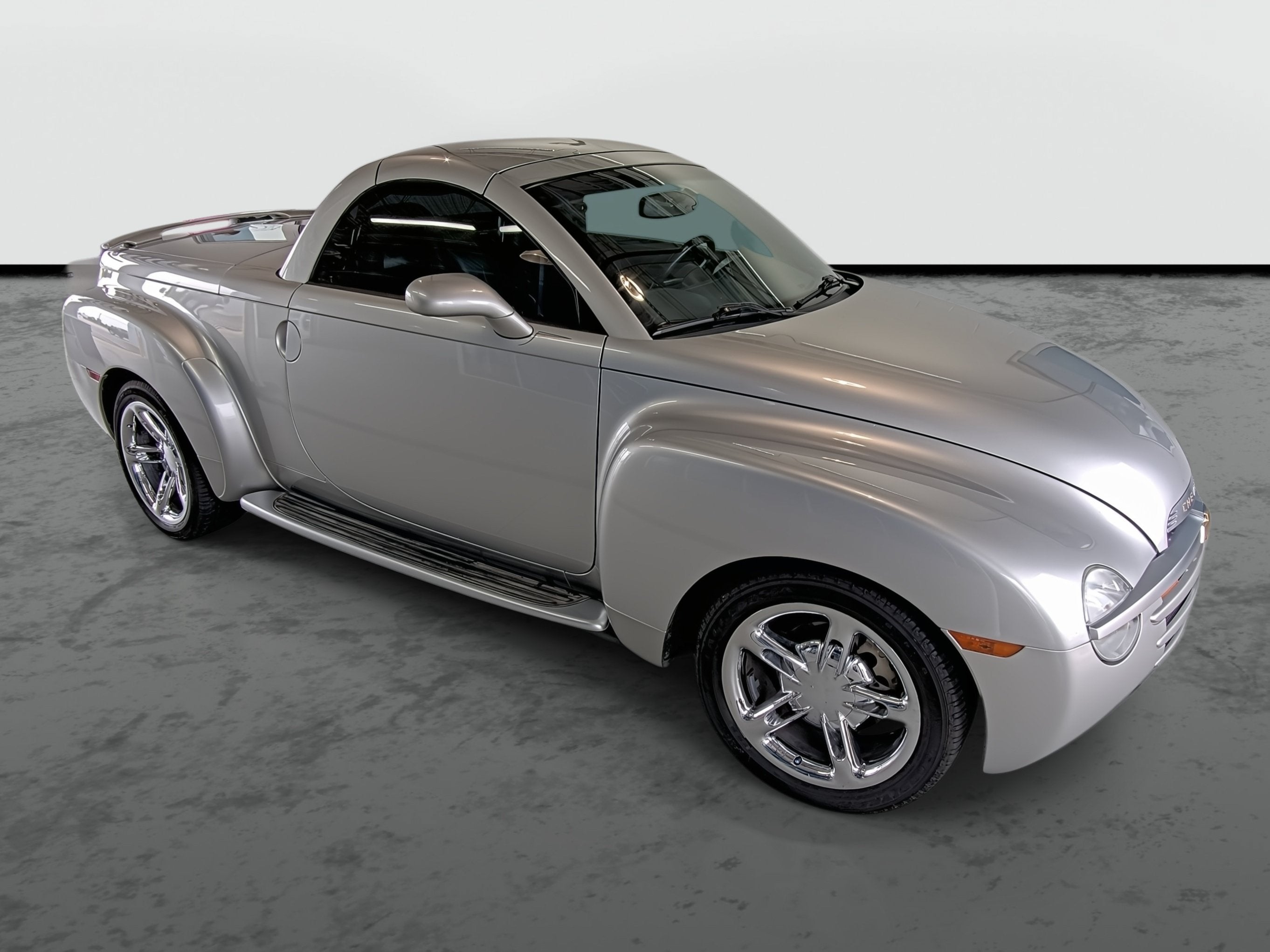2004 Chevrolet SSR LS