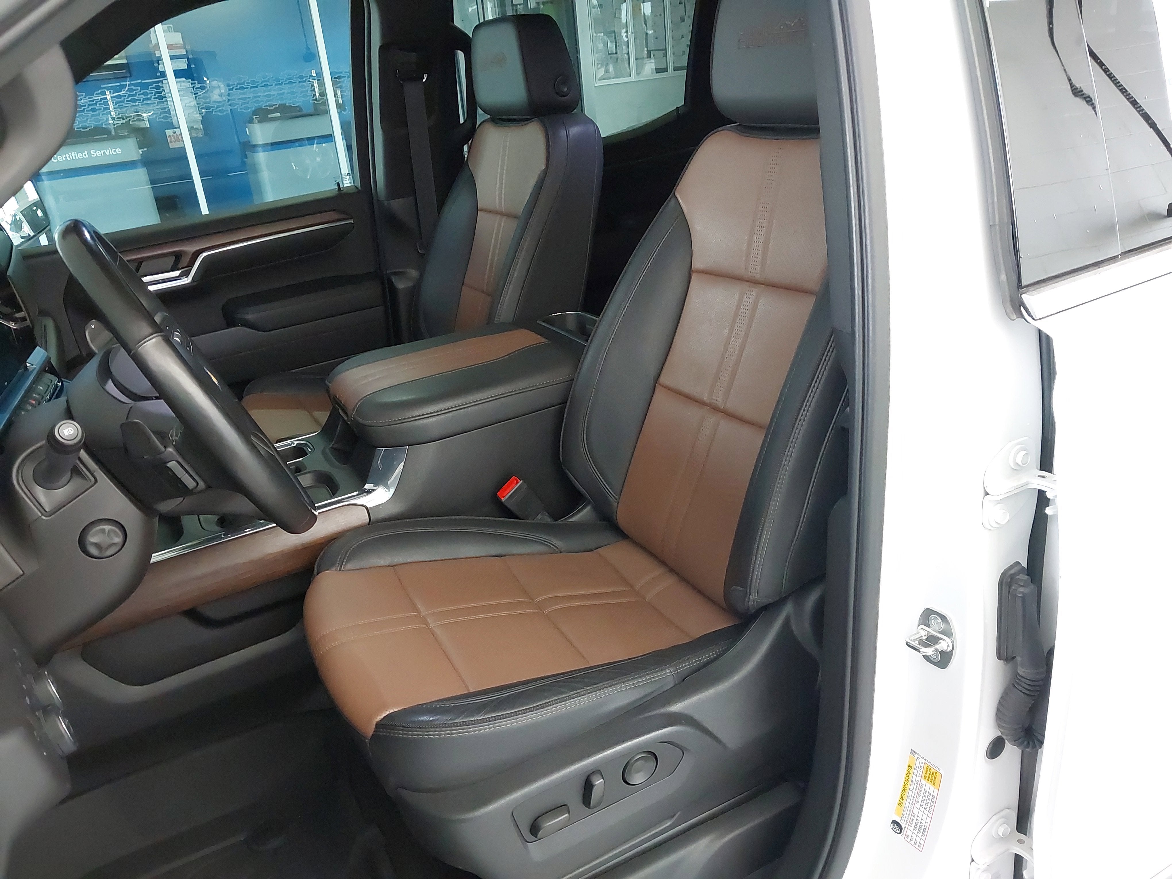 2023 Chevrolet Silverado 1500 High Country