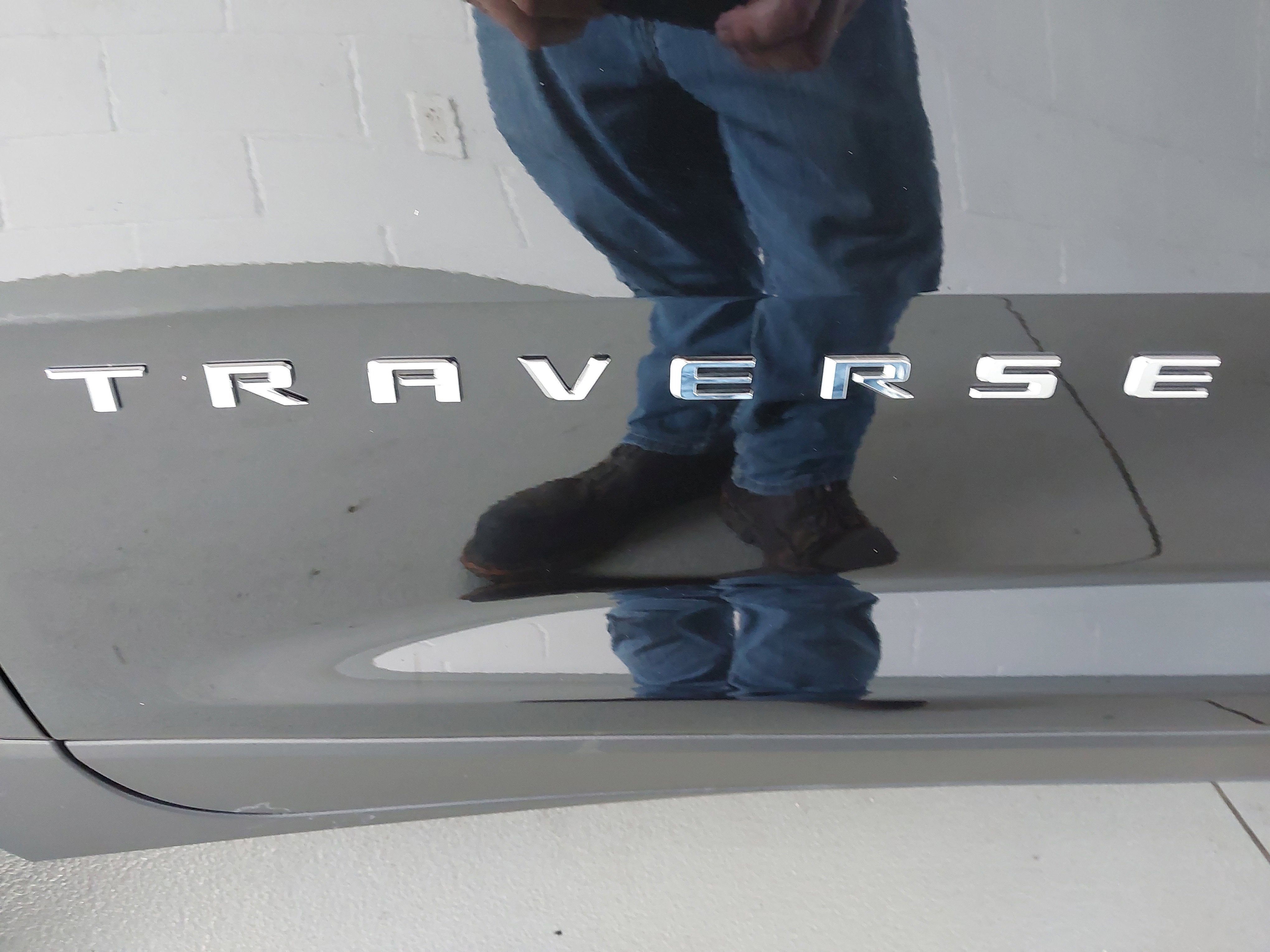 2024 Chevrolet Traverse LT
