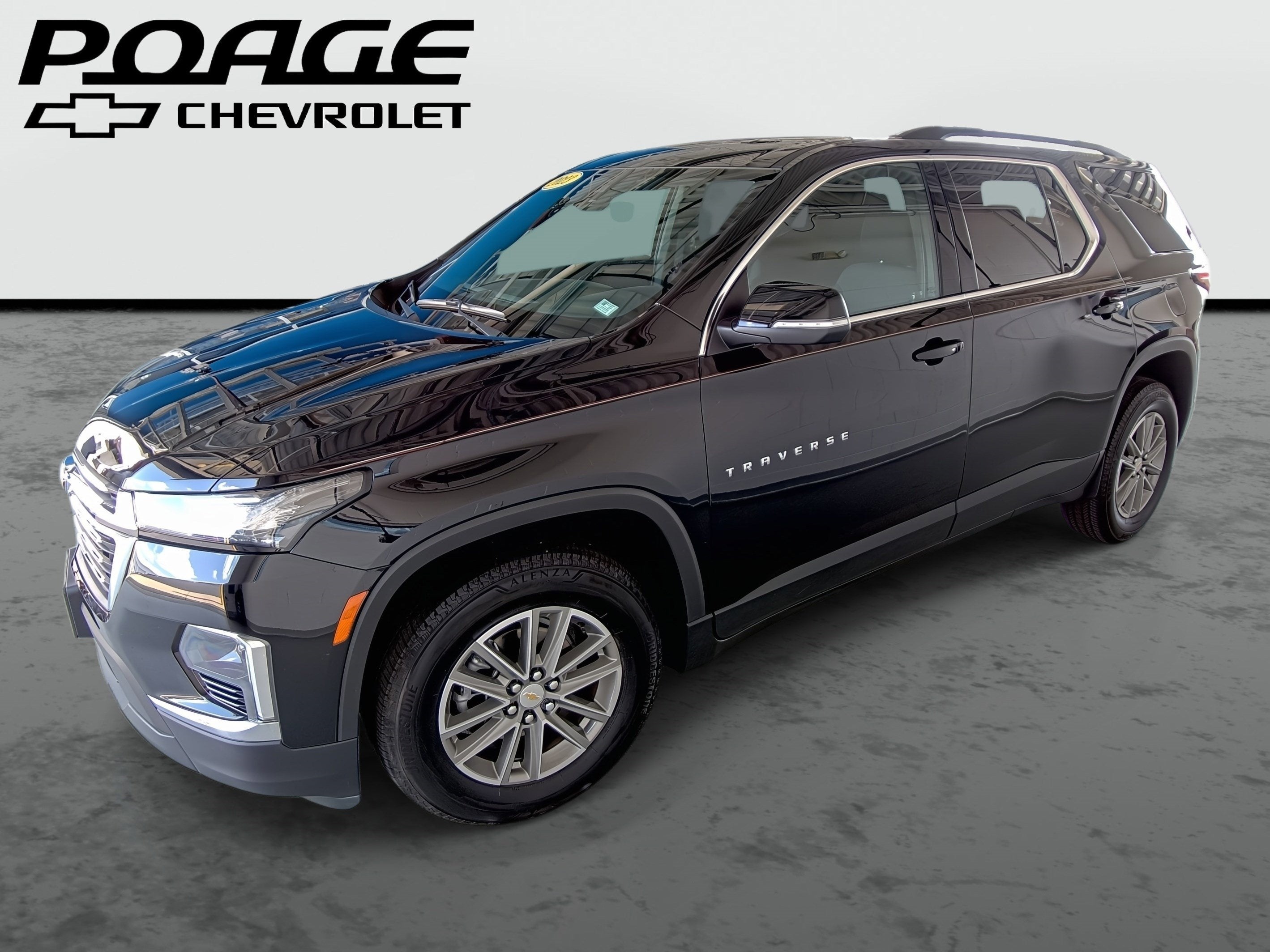 2023 Chevrolet Traverse LT Cloth