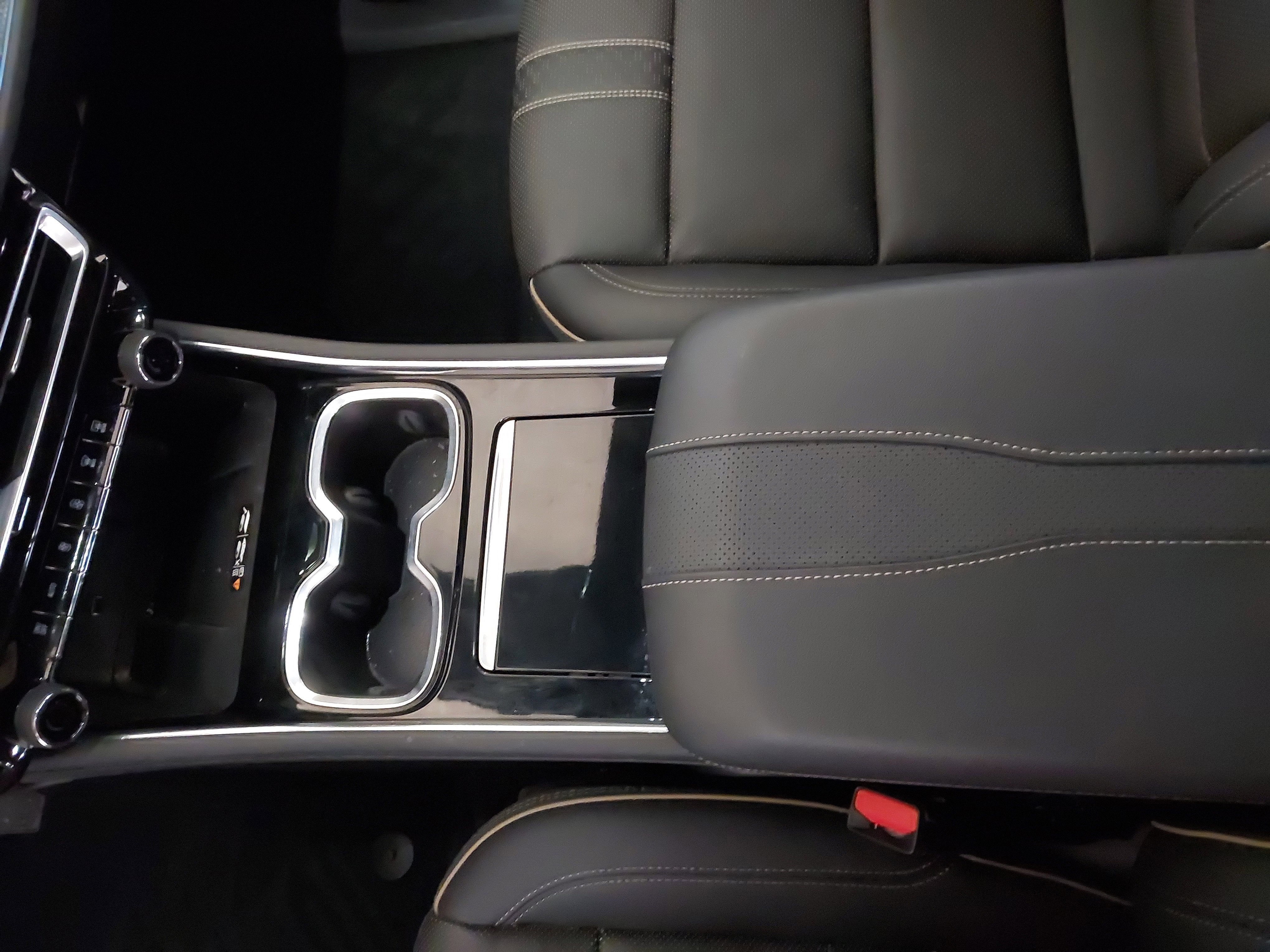 2025 Chevrolet Traverse High Country