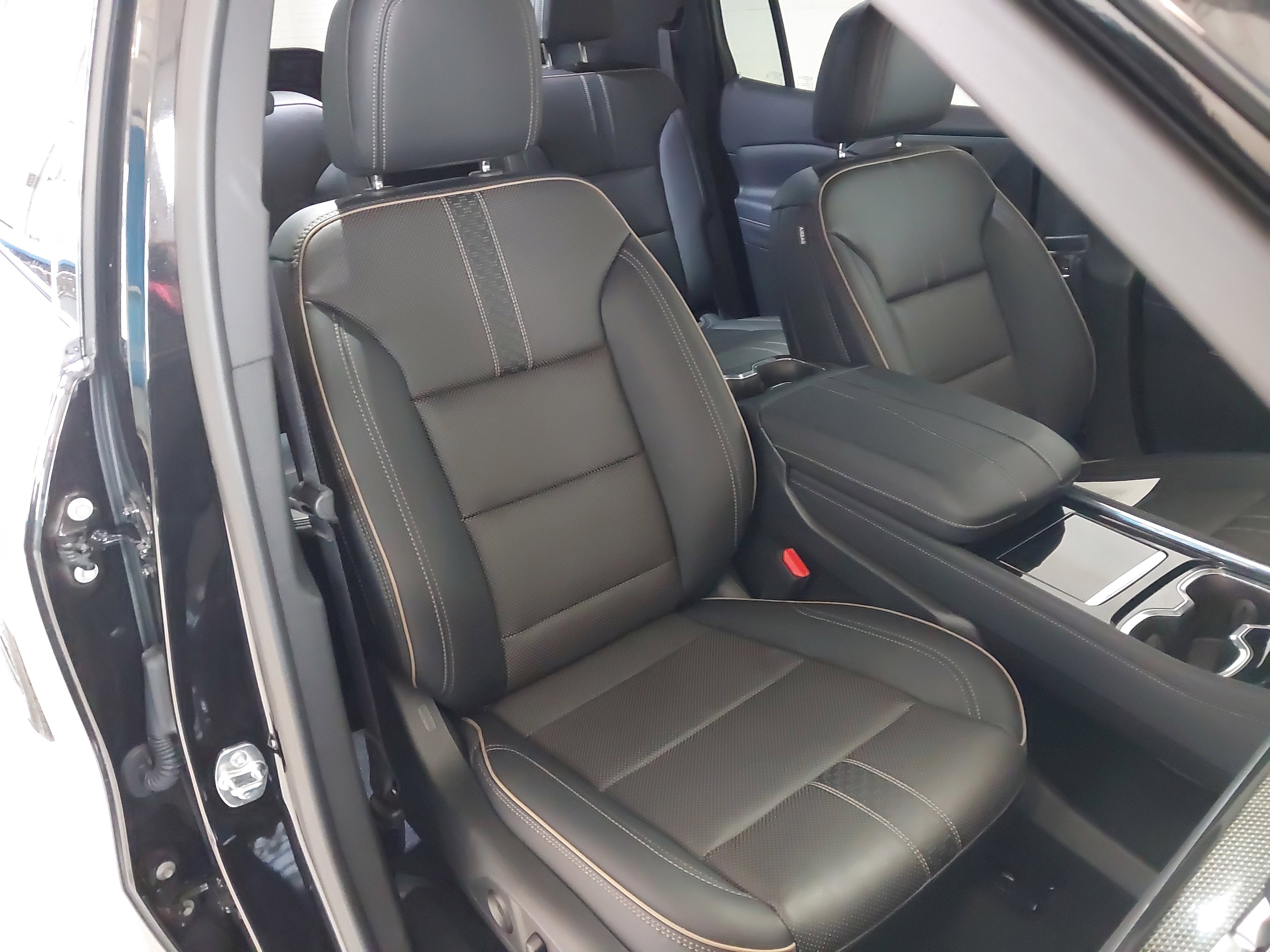 2025 Chevrolet Traverse High Country