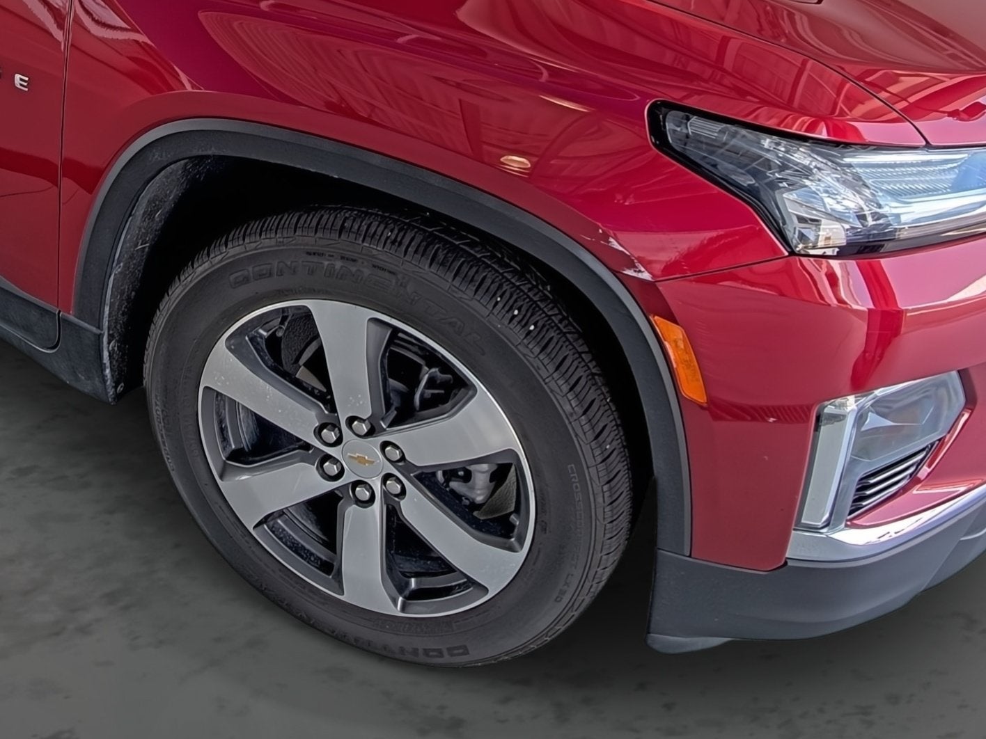 2023 Chevrolet Traverse LT Leather