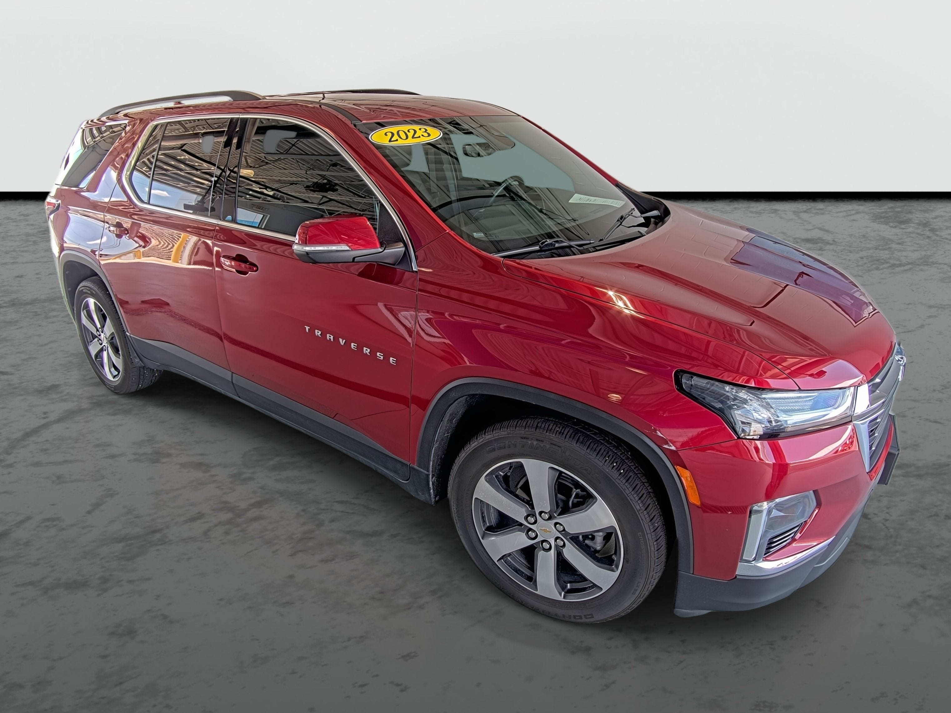 2023 Chevrolet Traverse LT Leather