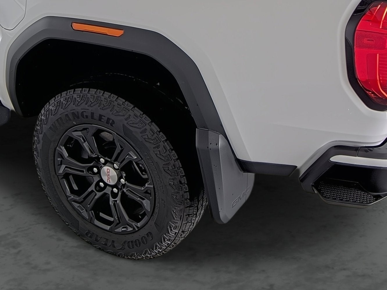 2023 GMC Canyon Elevation