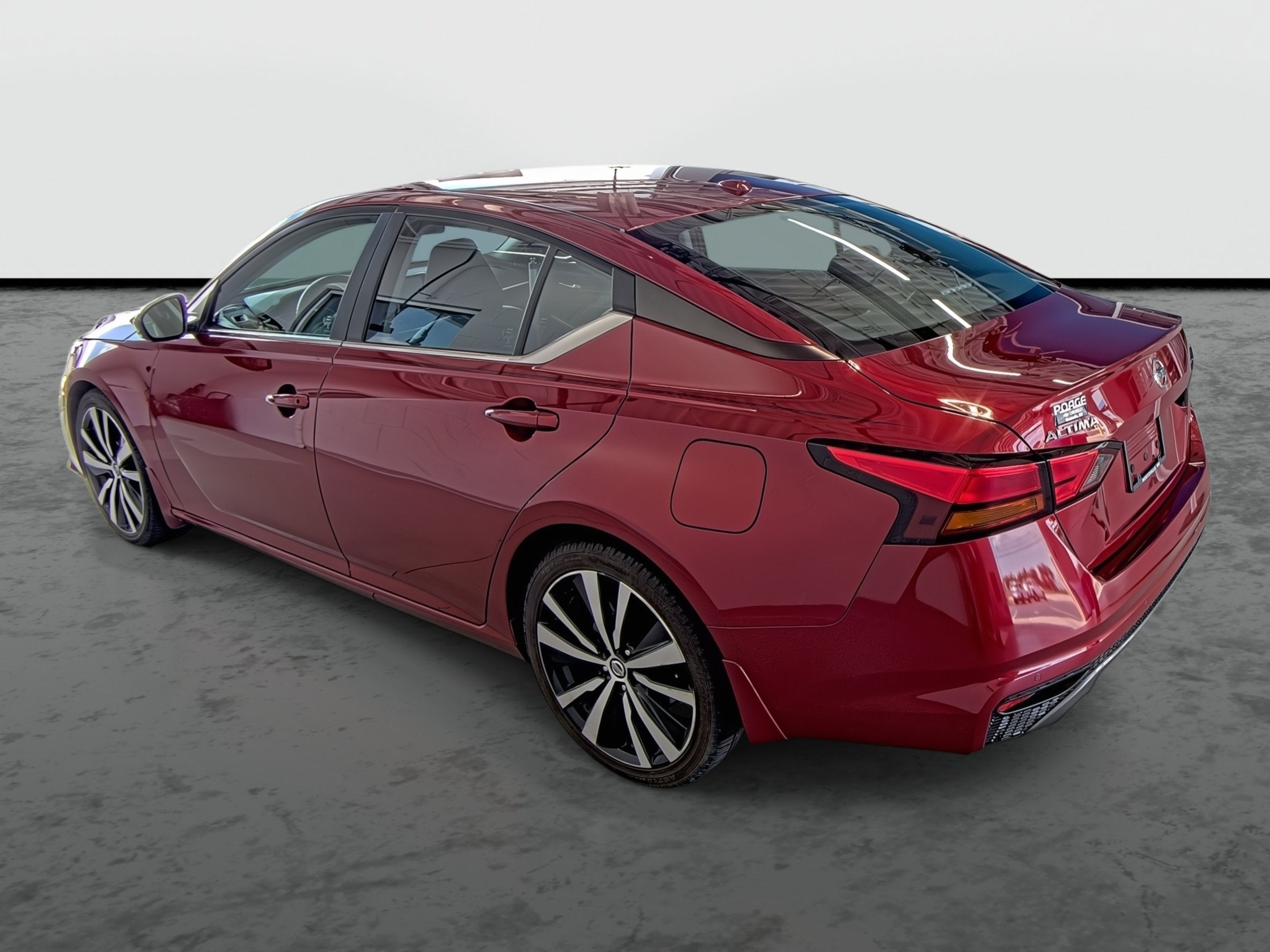 2020 Nissan Altima SR FWD