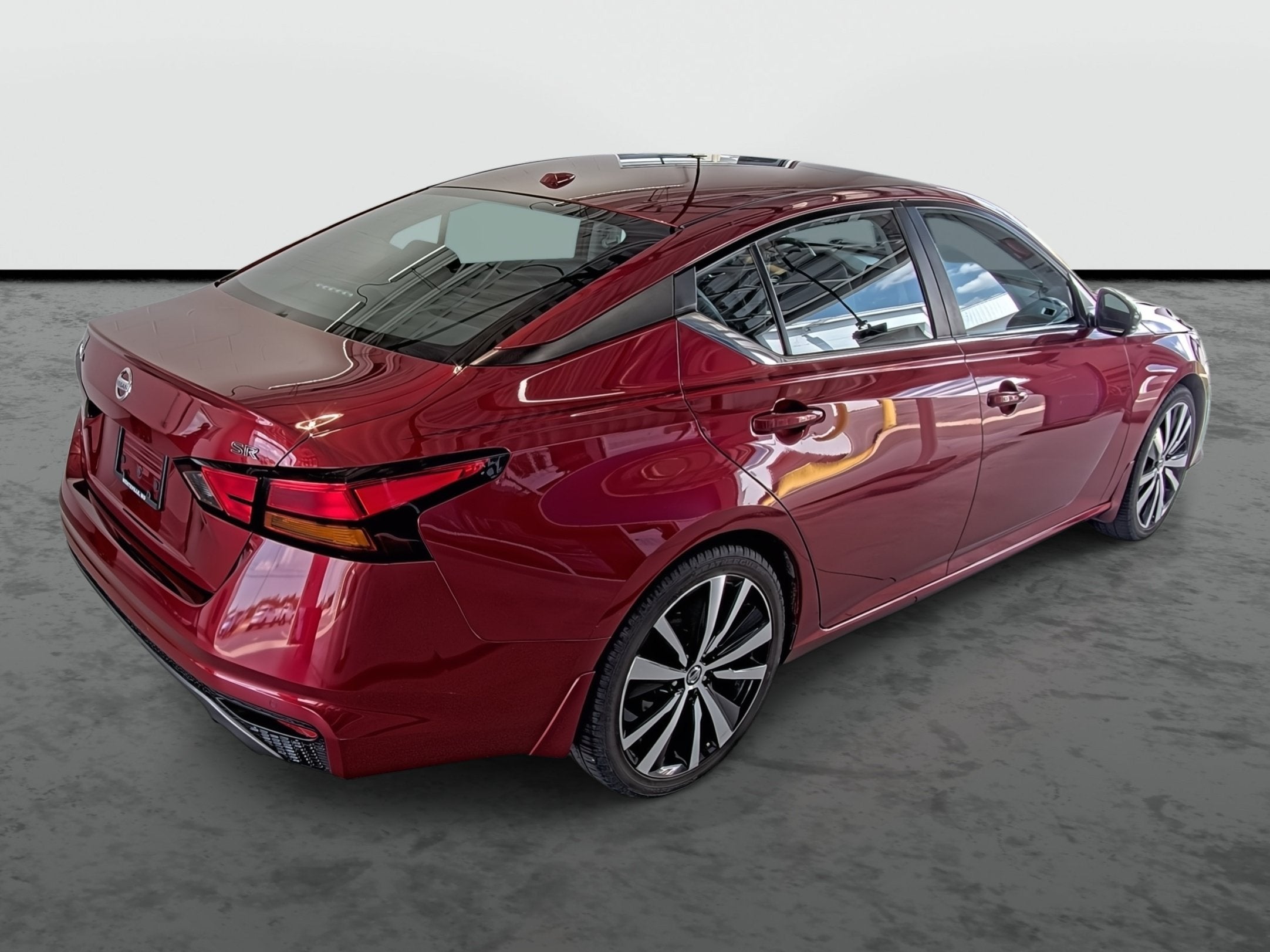 2020 Nissan Altima SR FWD