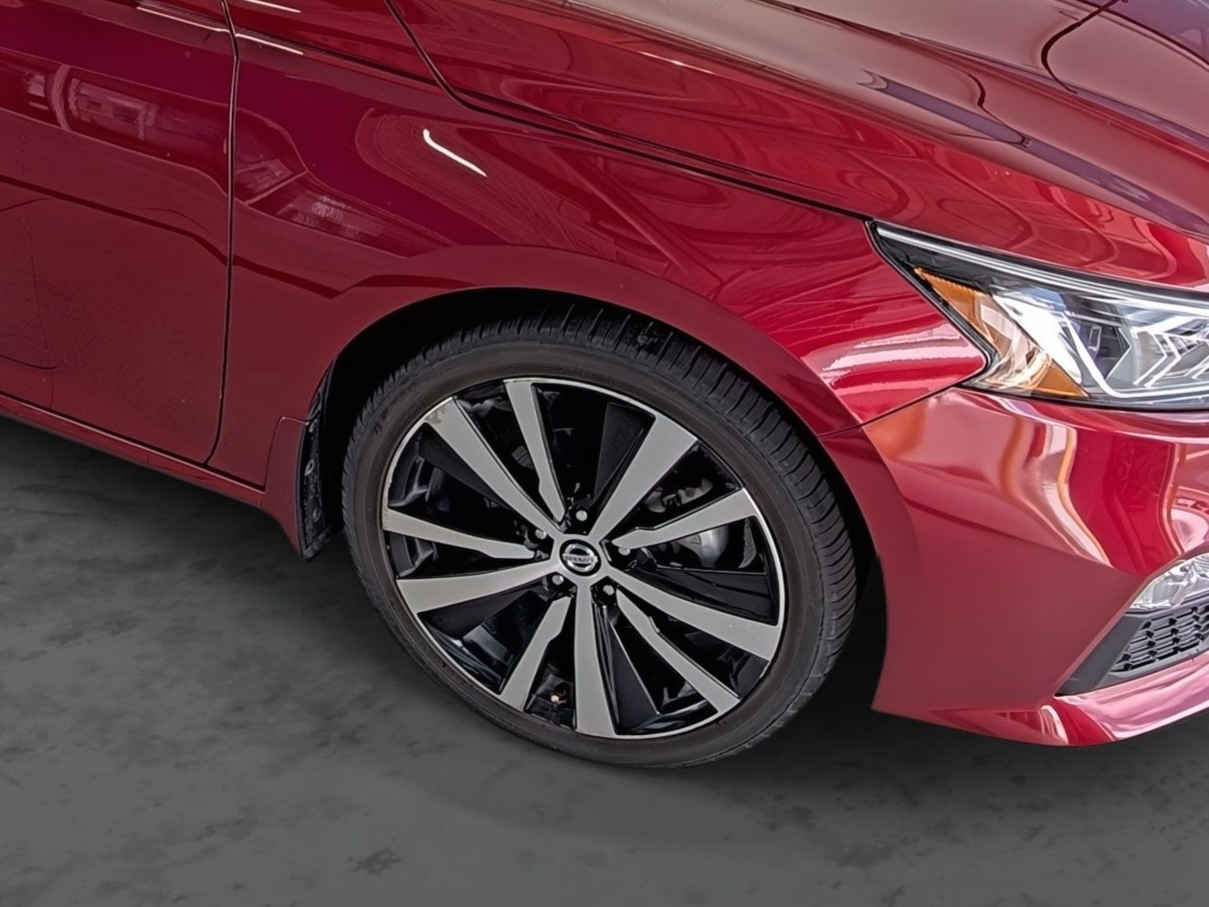 2020 Nissan Altima SR FWD