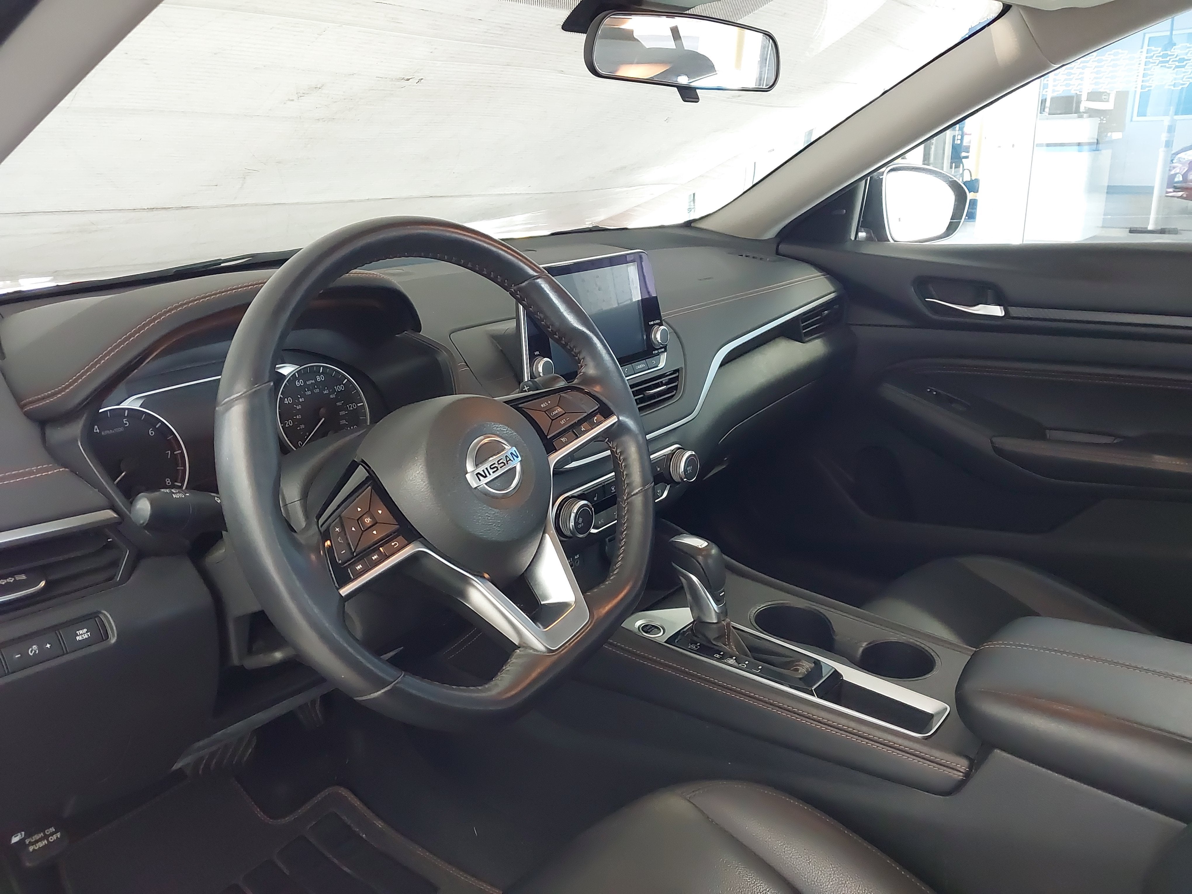 2020 Nissan Altima SR FWD