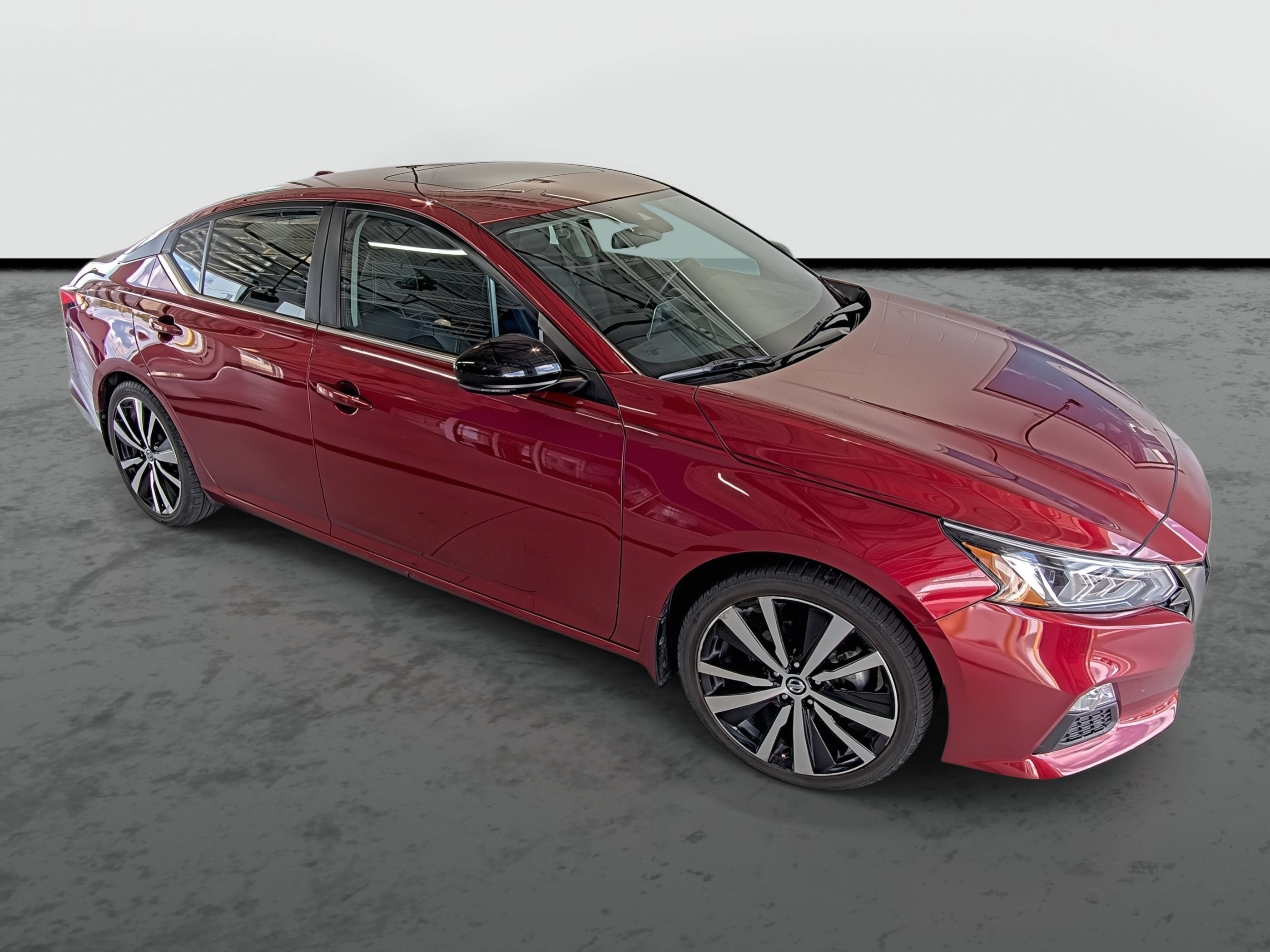 2020 Nissan Altima SR FWD