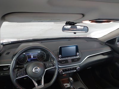 2020 Nissan Altima SR FWD
