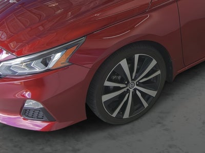 2020 Nissan Altima SR FWD