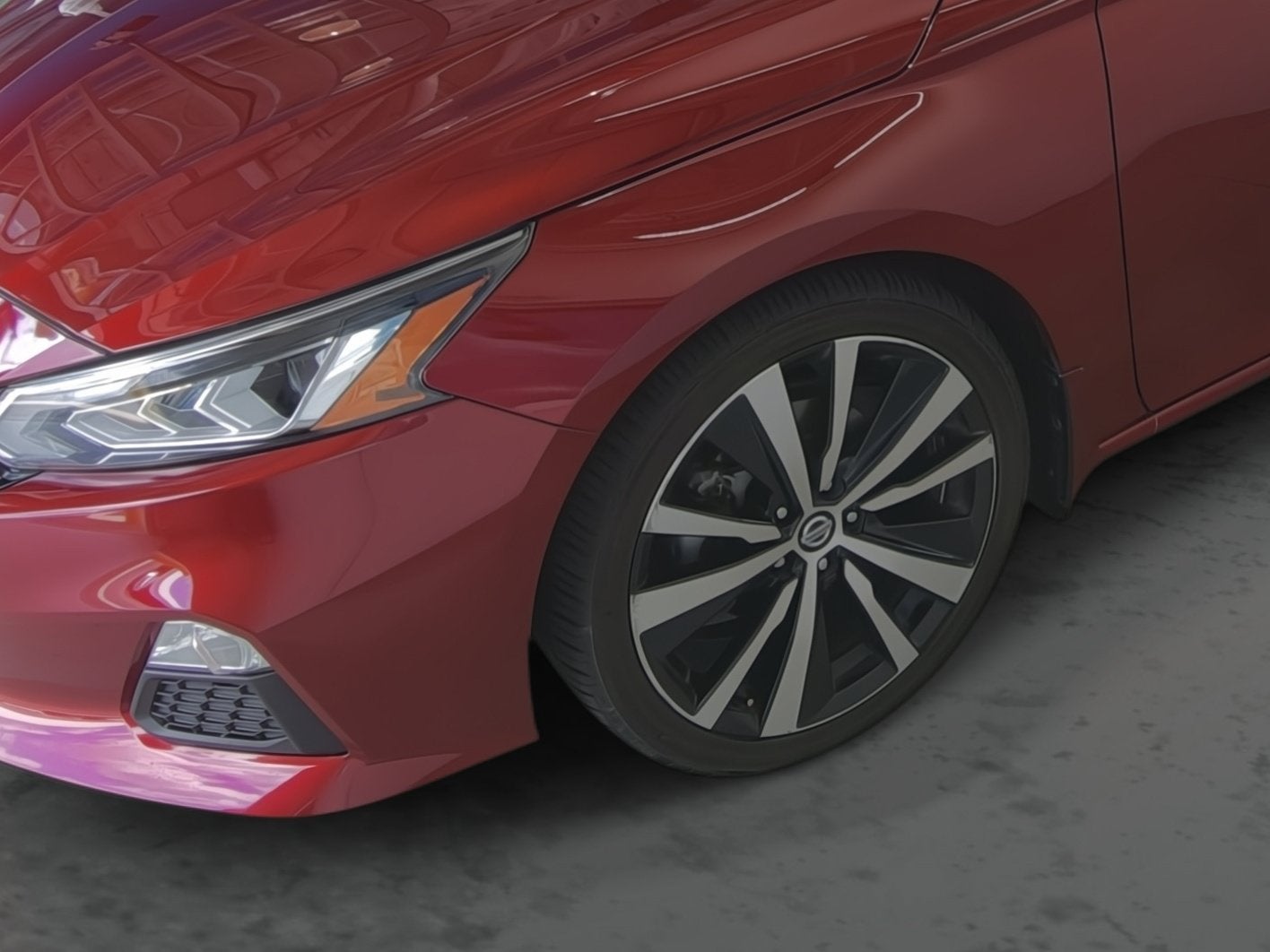 2020 Nissan Altima SR FWD