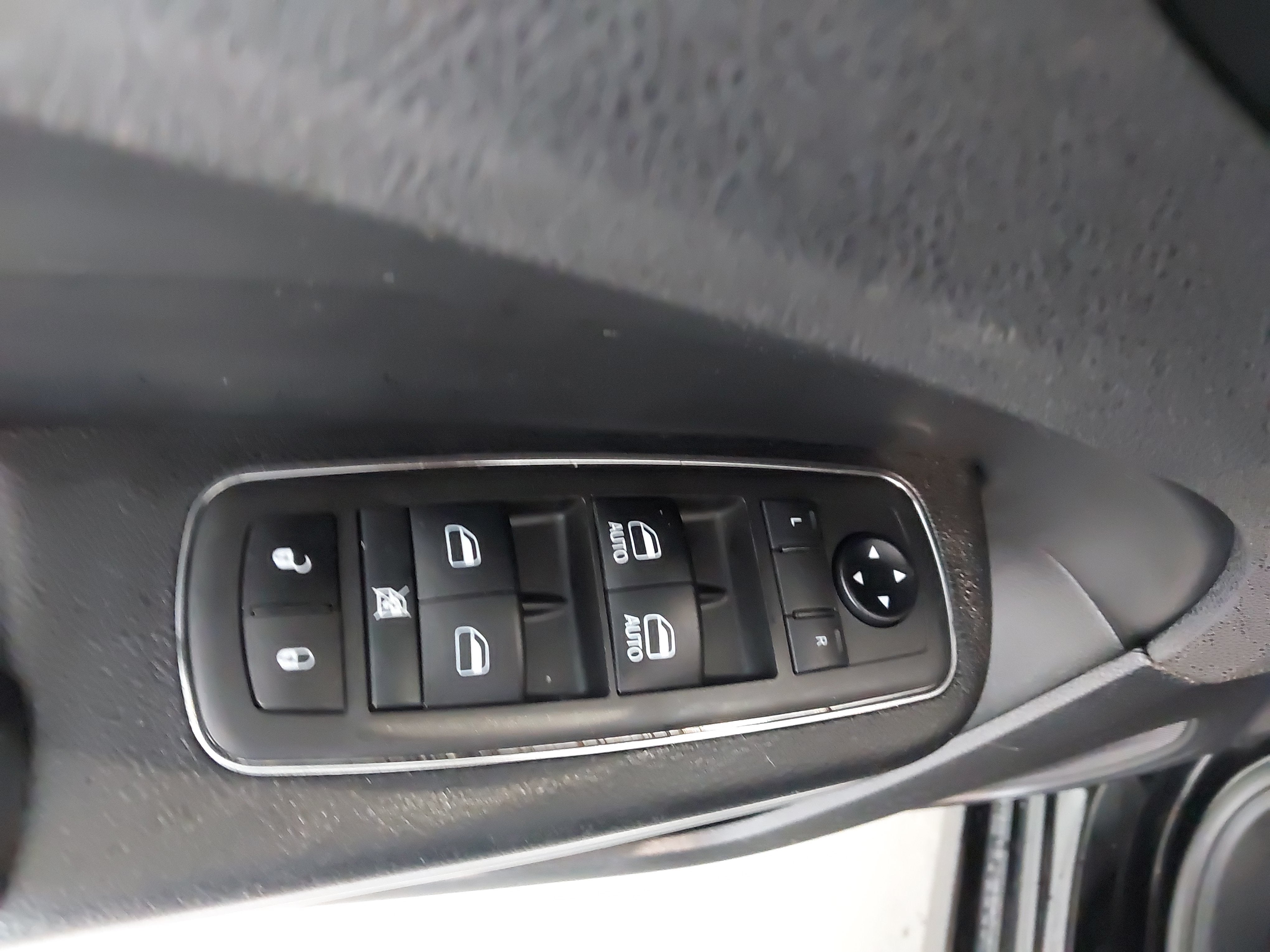 2021 Chrysler 300 300S