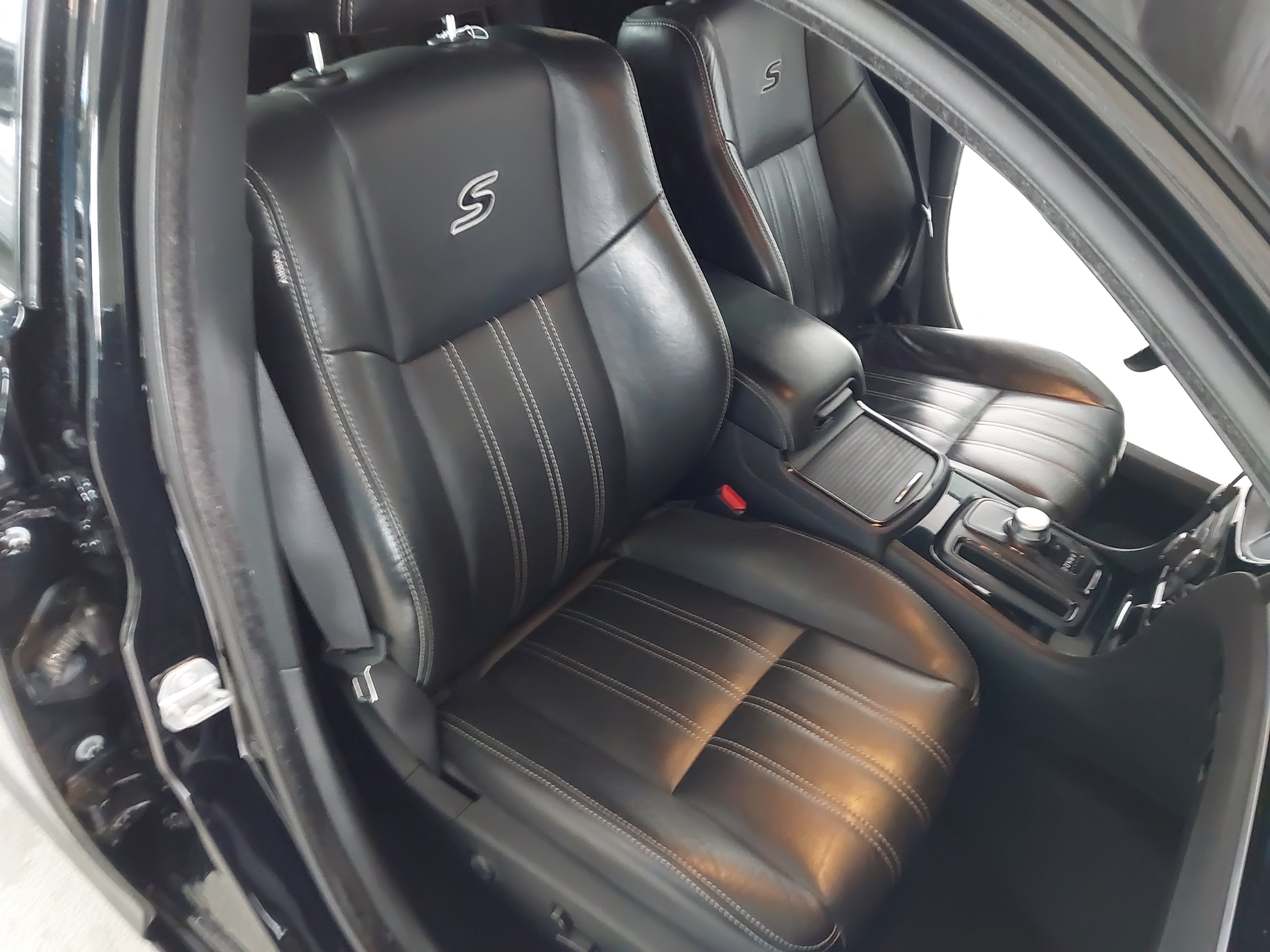 2021 Chrysler 300 300S