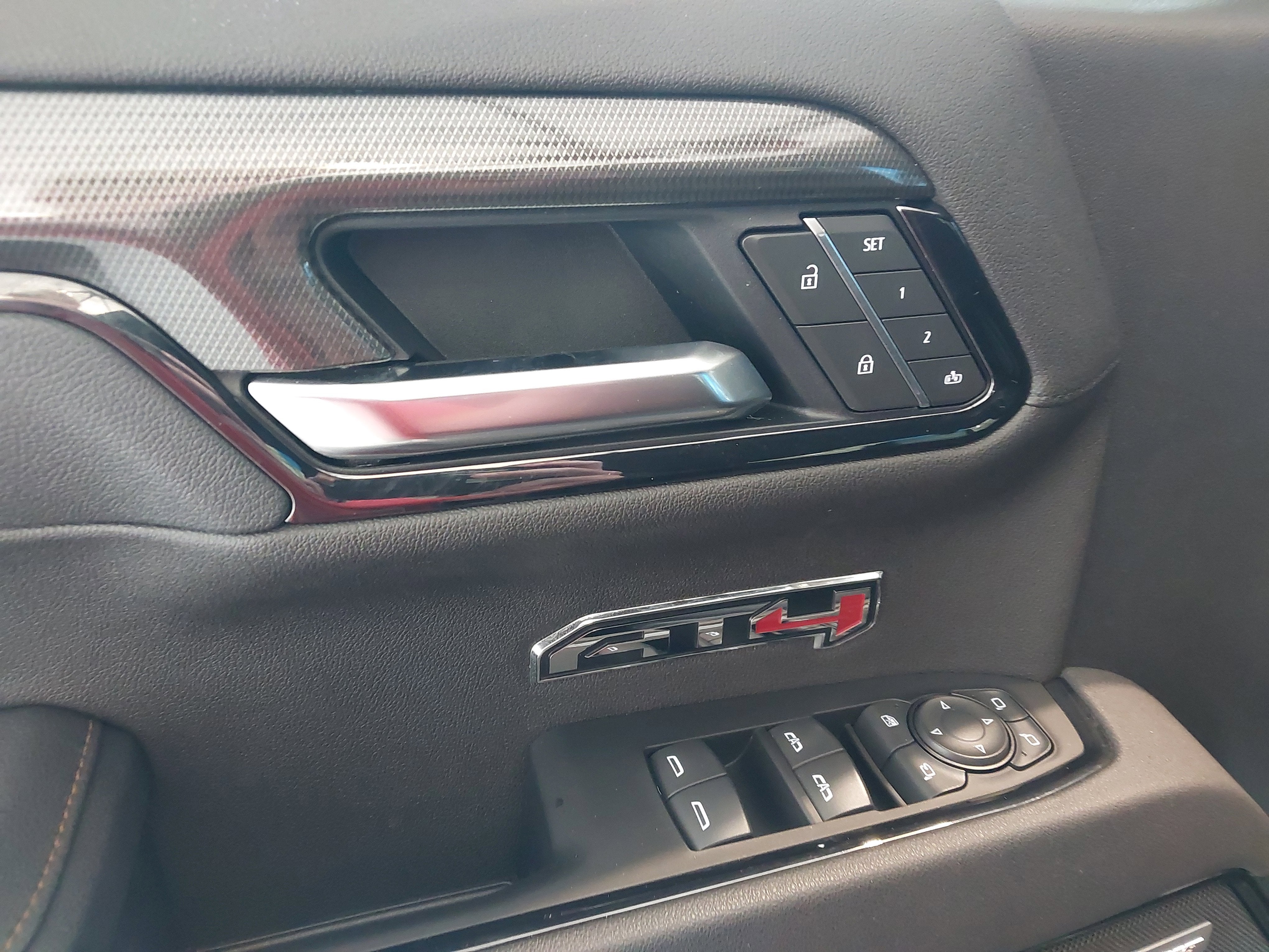 2025 GMC Sierra 1500 AT4