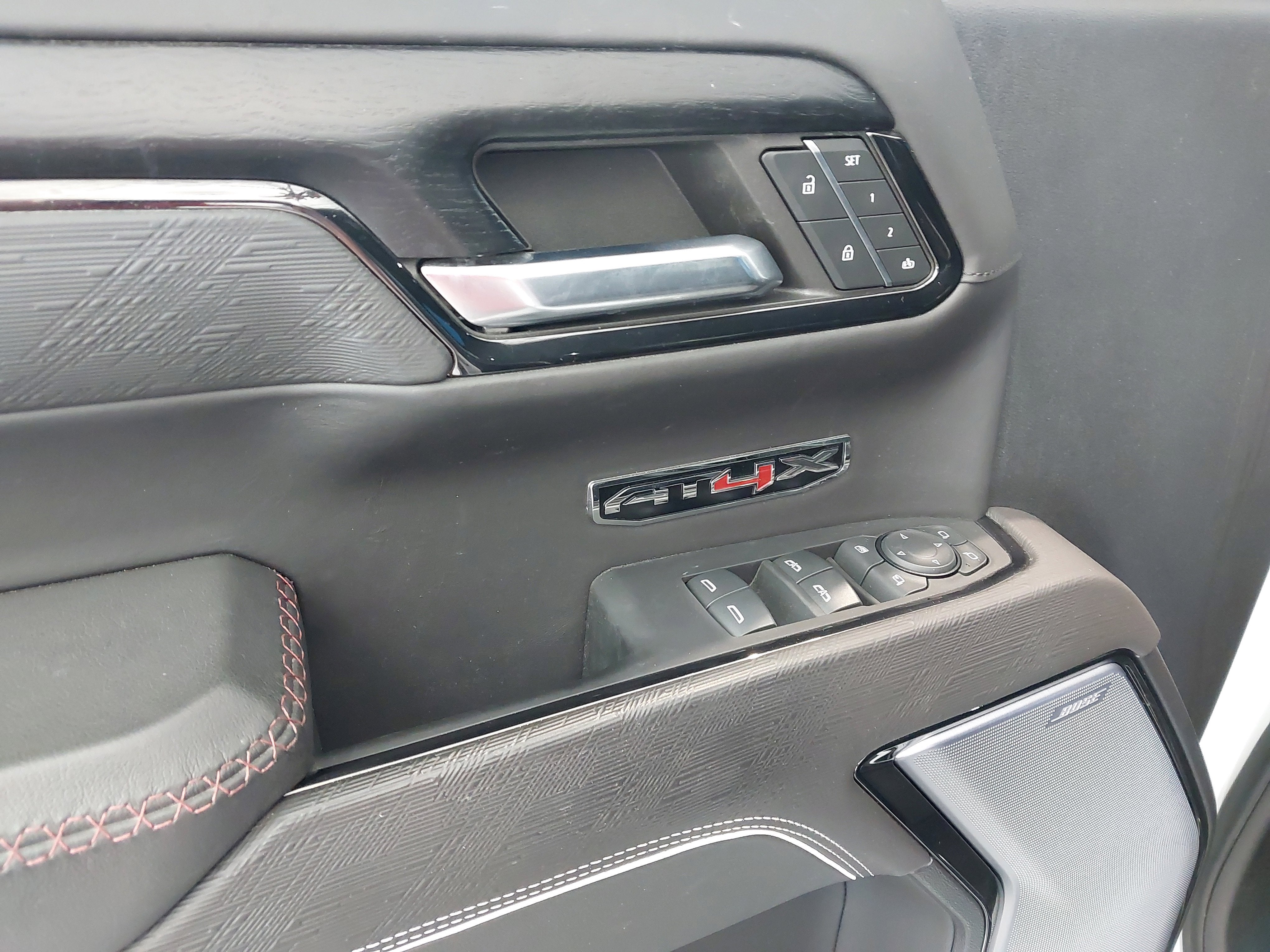 2024 GMC Sierra 1500 AT4X