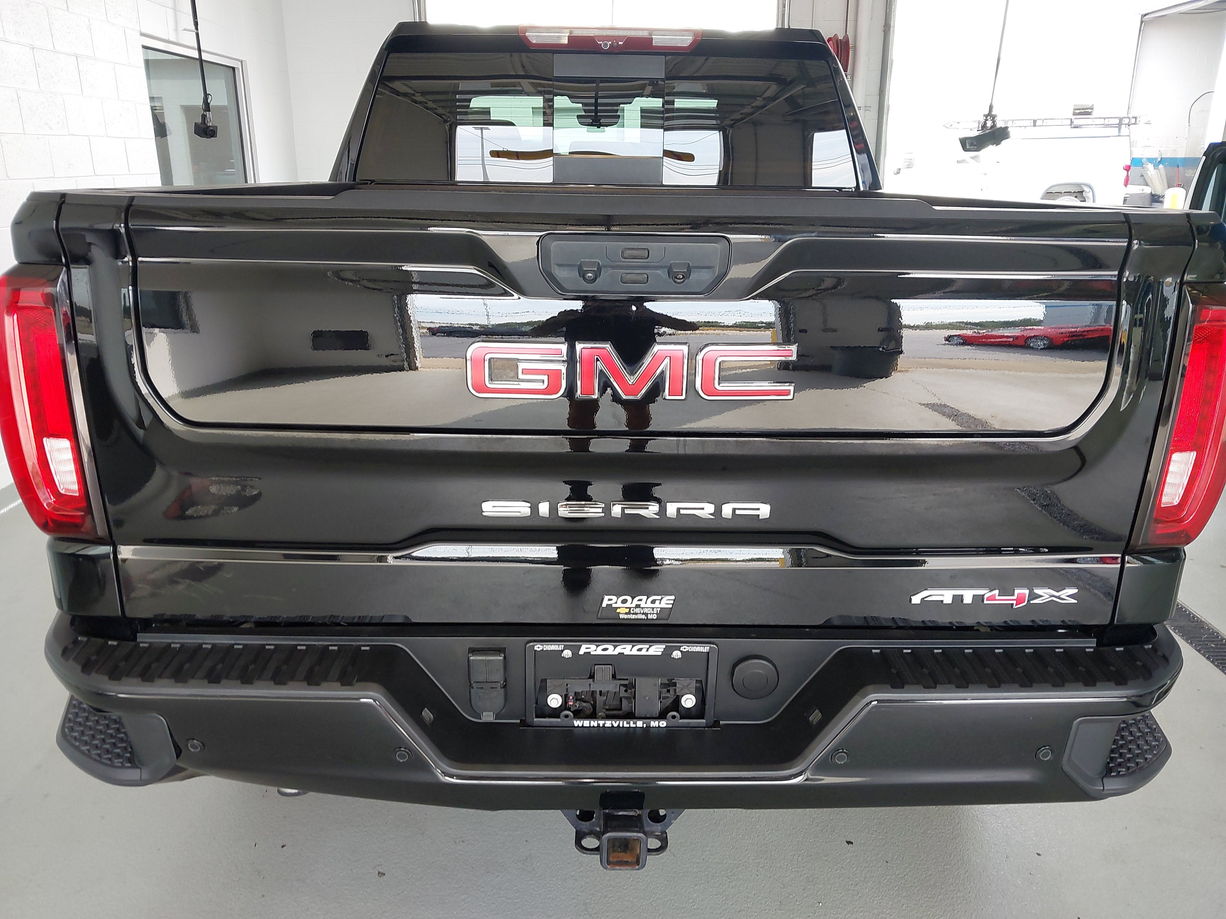 2024 GMC Sierra 1500 AT4X