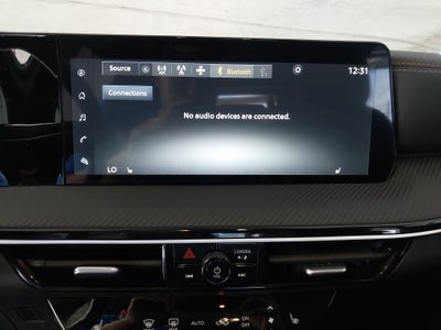 2025 Nissan Kicks SR FWD