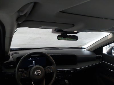 2025 Nissan Kicks SR FWD