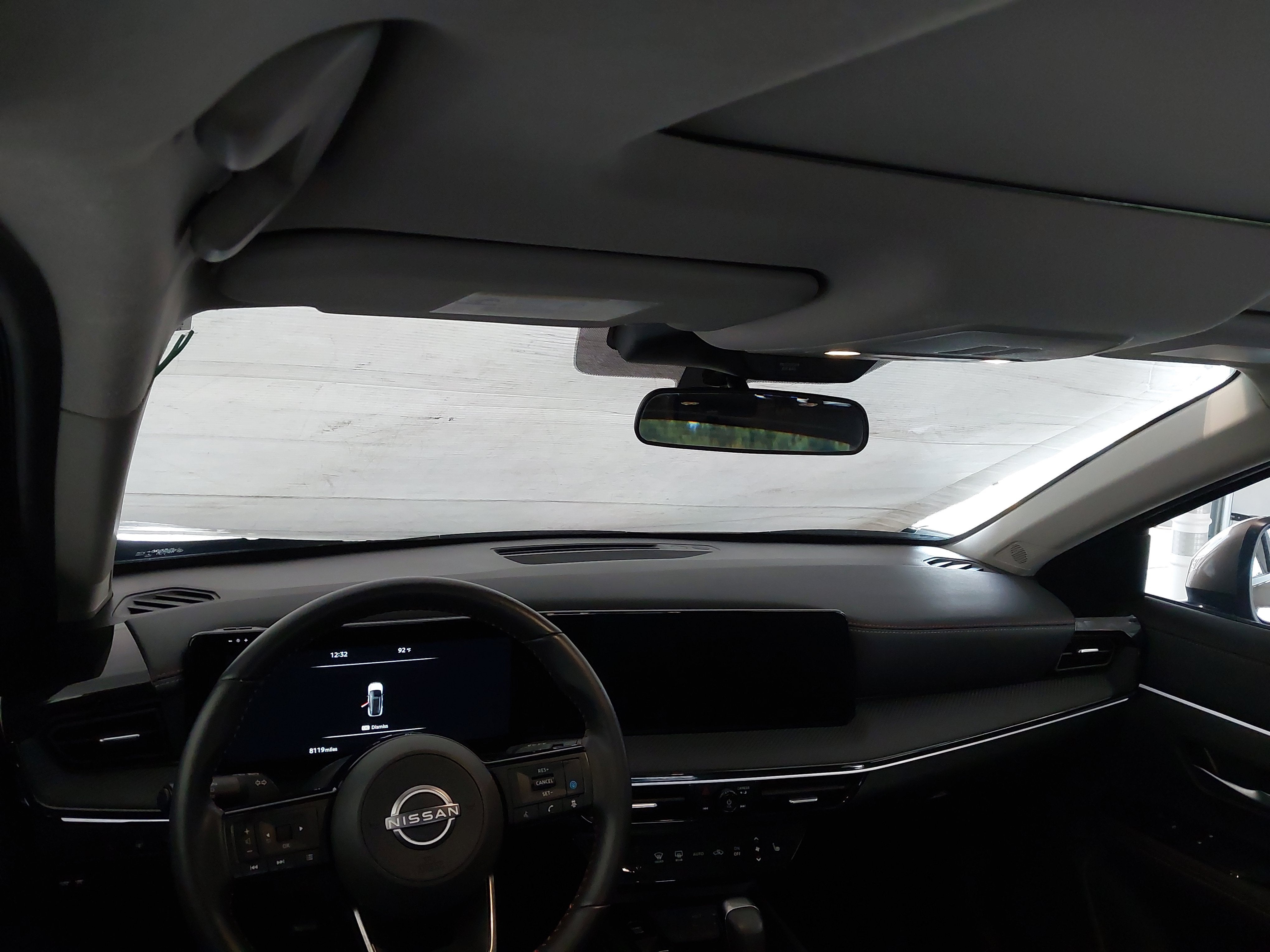 2025 Nissan Kicks SR FWD