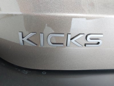 2025 Nissan Kicks SR FWD