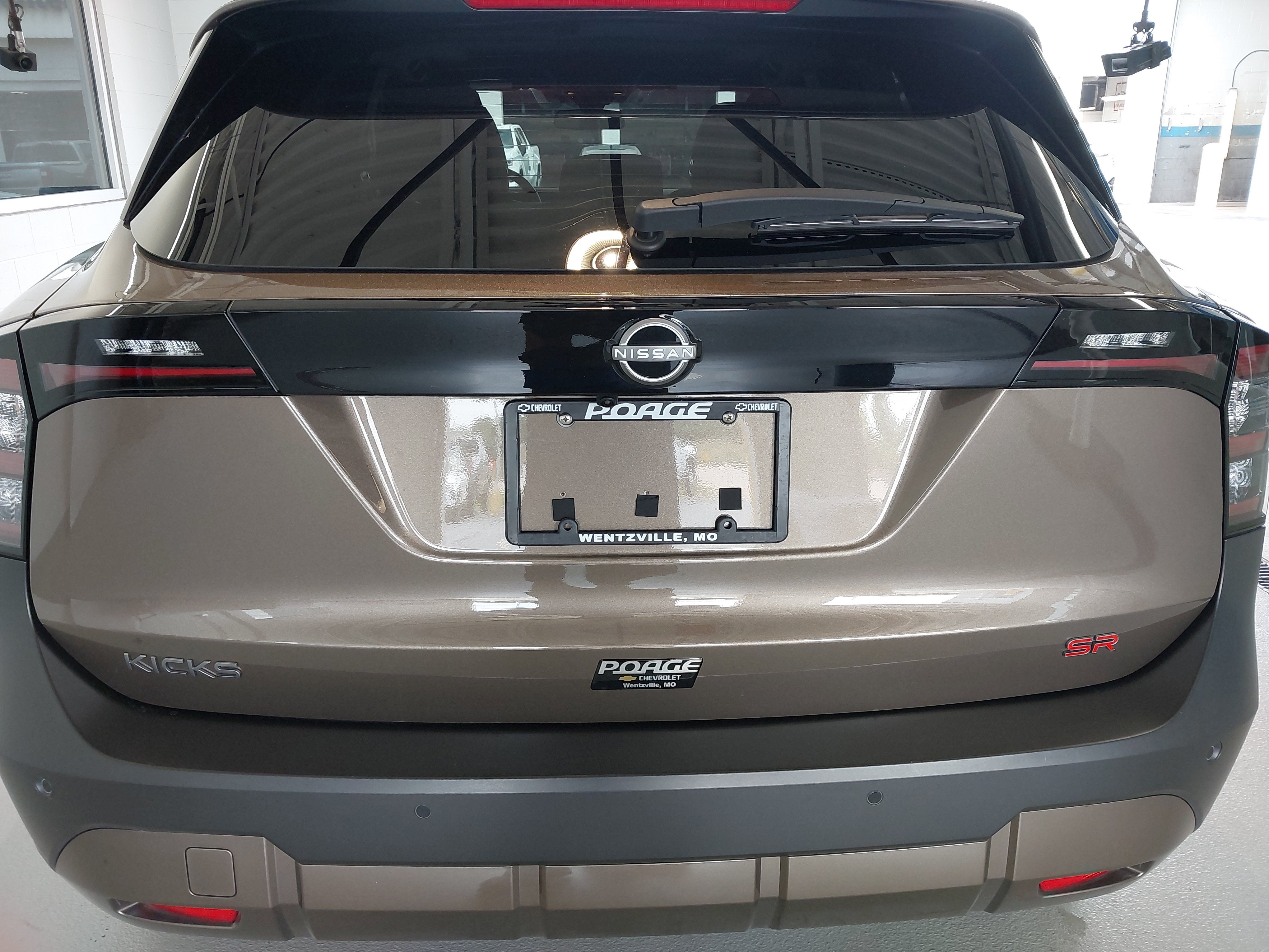 2025 Nissan Kicks SR FWD