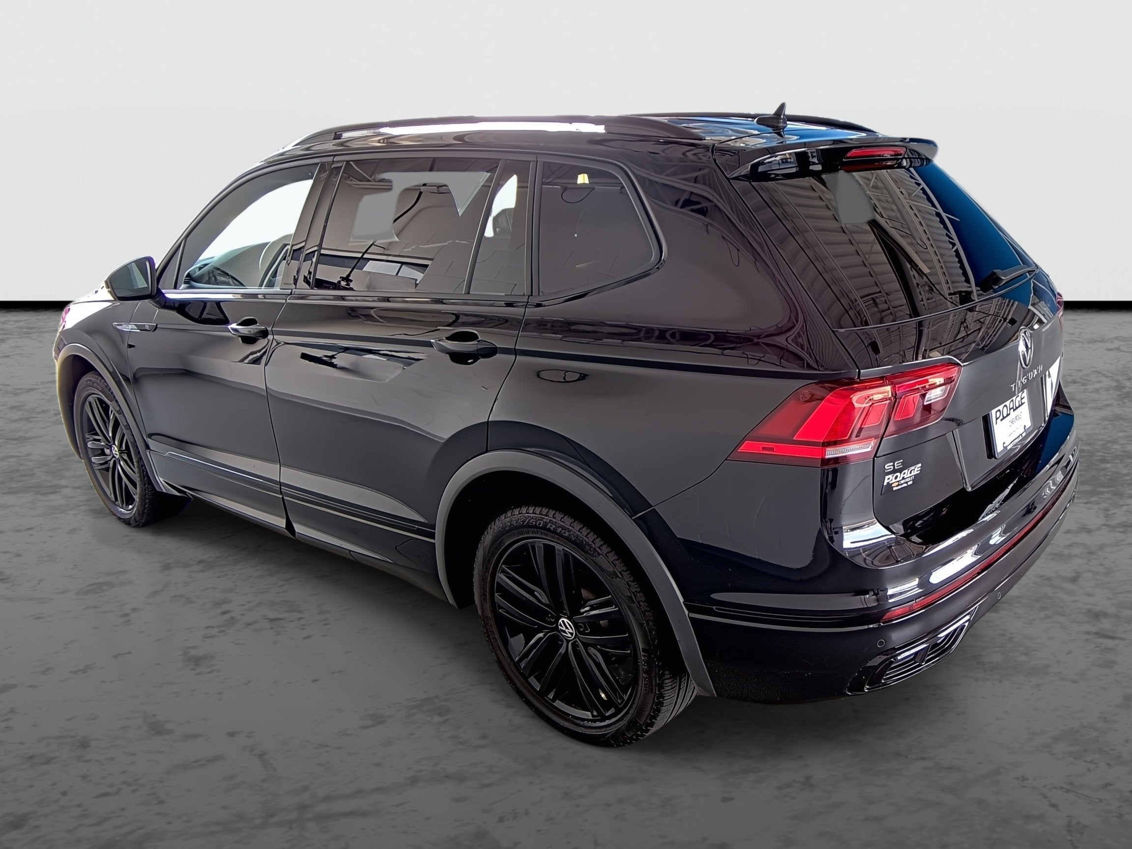 2022 Volkswagen Tiguan 2.0T SE R-Line Black