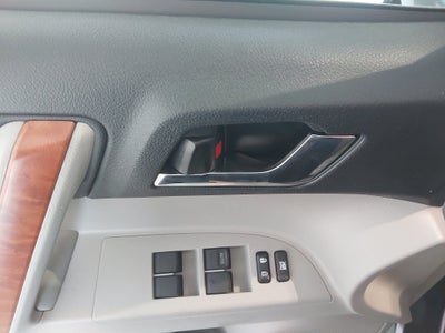 2010 Toyota Highlander Limited V6