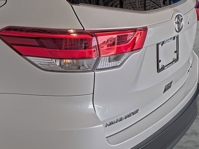 2019 Toyota Highlander SE