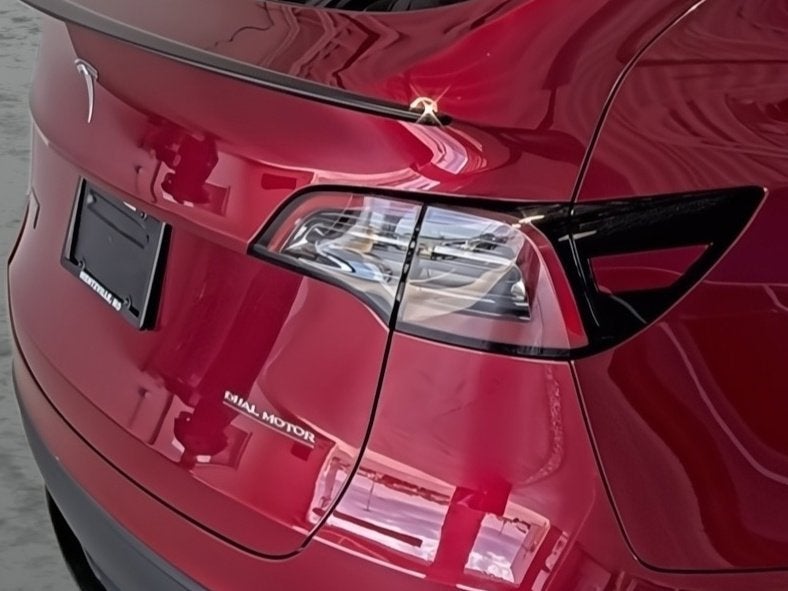 2025 Tesla Model Y Performance