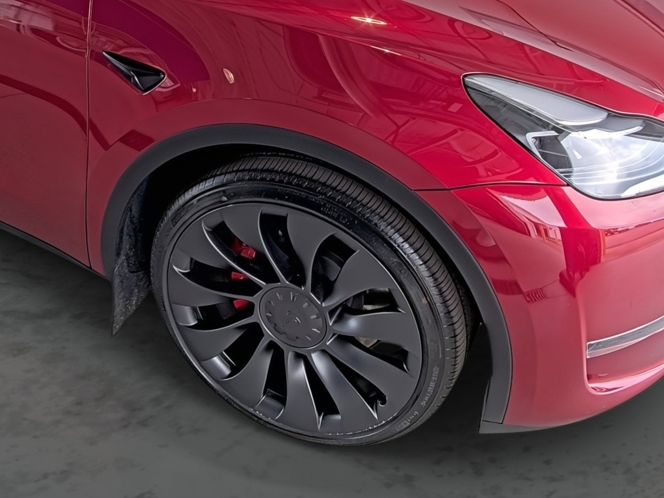 2025 Tesla Model Y Performance