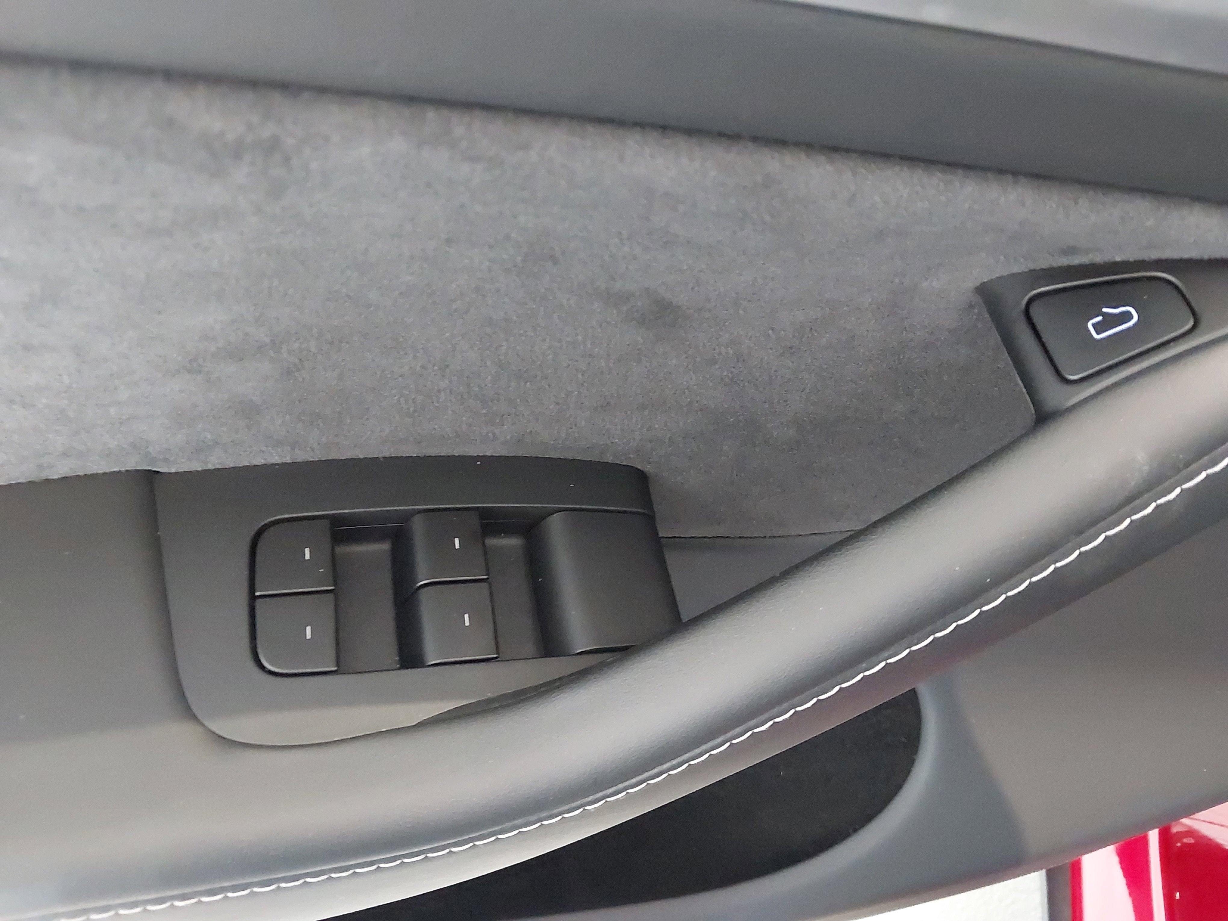 2025 Tesla Model Y Performance