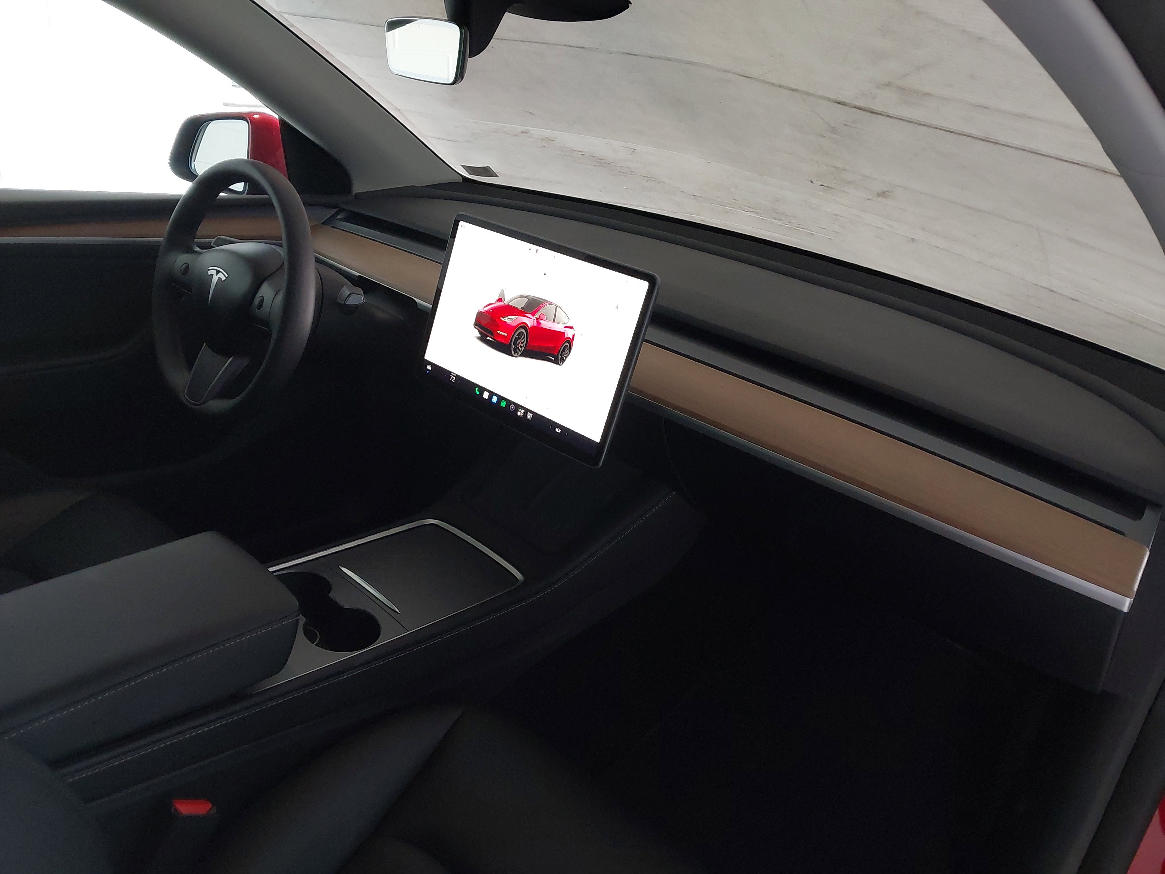 2025 Tesla Model Y Performance