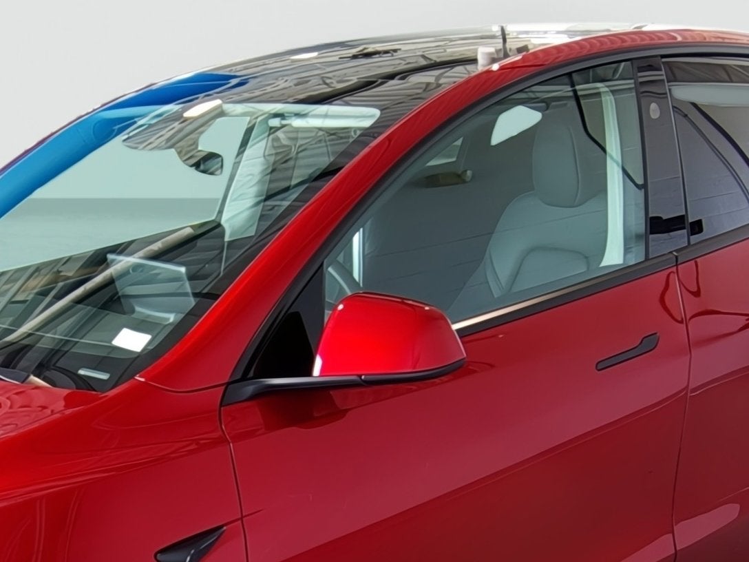2025 Tesla Model Y Performance