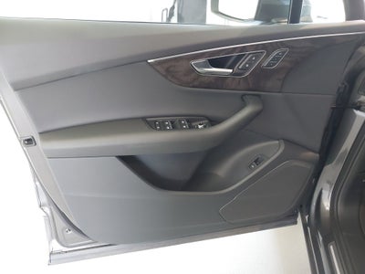 2023 Audi Q7 Premium 45 TFSI quattro Tiptronic