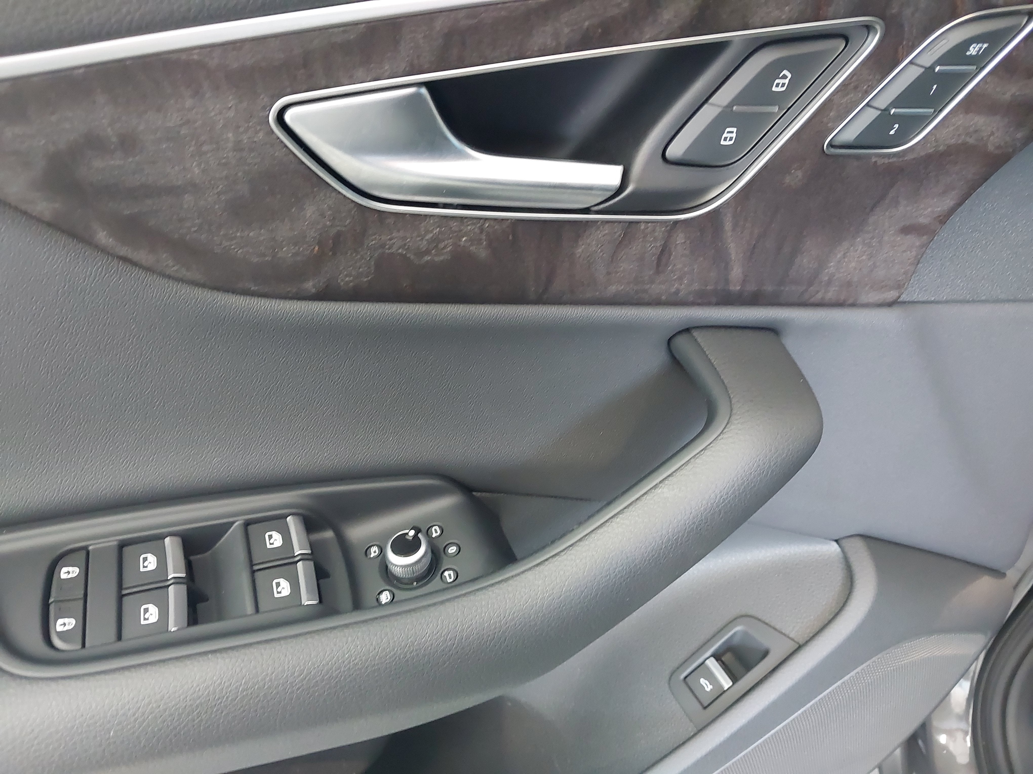 2023 Audi Q7 Premium 45 TFSI quattro Tiptronic