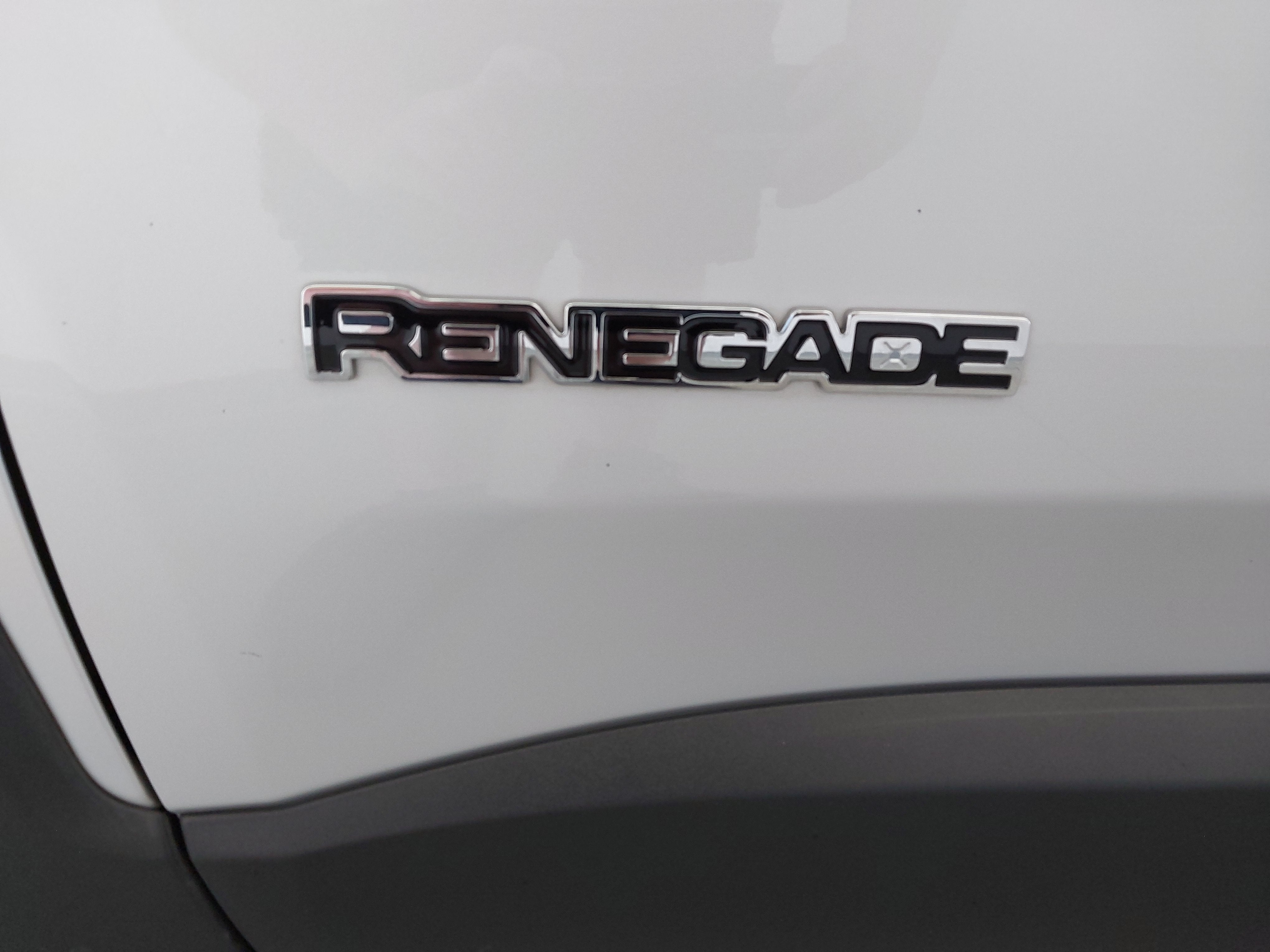 2020 Jeep Renegade Latitude FWD